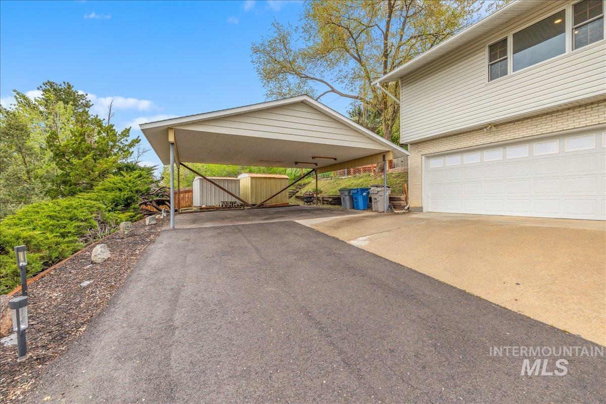 2624 N Hillway Dr, Boise, Idaho 83702, 4 Bedrooms, 2.5 Bathrooms, Residential For Sale, Price $920,000, 98982484