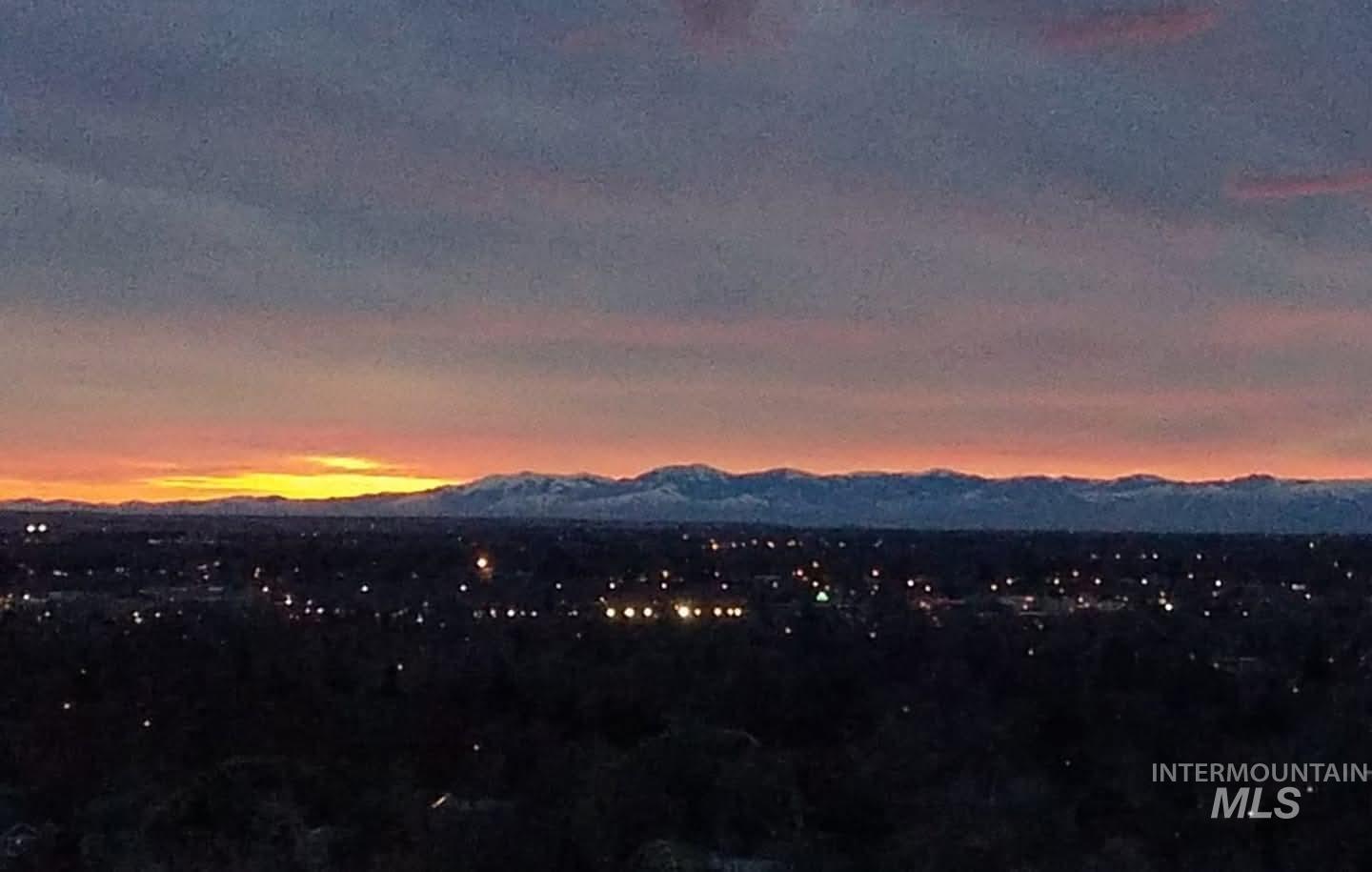 2624 N Hillway Dr, Boise, Idaho 83702, 4 Bedrooms, 2.5 Bathrooms, Residential For Sale, Price $920,000, 98982484