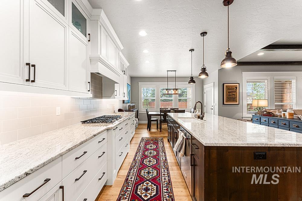 6635 S Liveoak, Boise, Idaho 83716, 4 Bedrooms, 3 Bathrooms, Residential For Sale, Price $1,125,000, 98982486