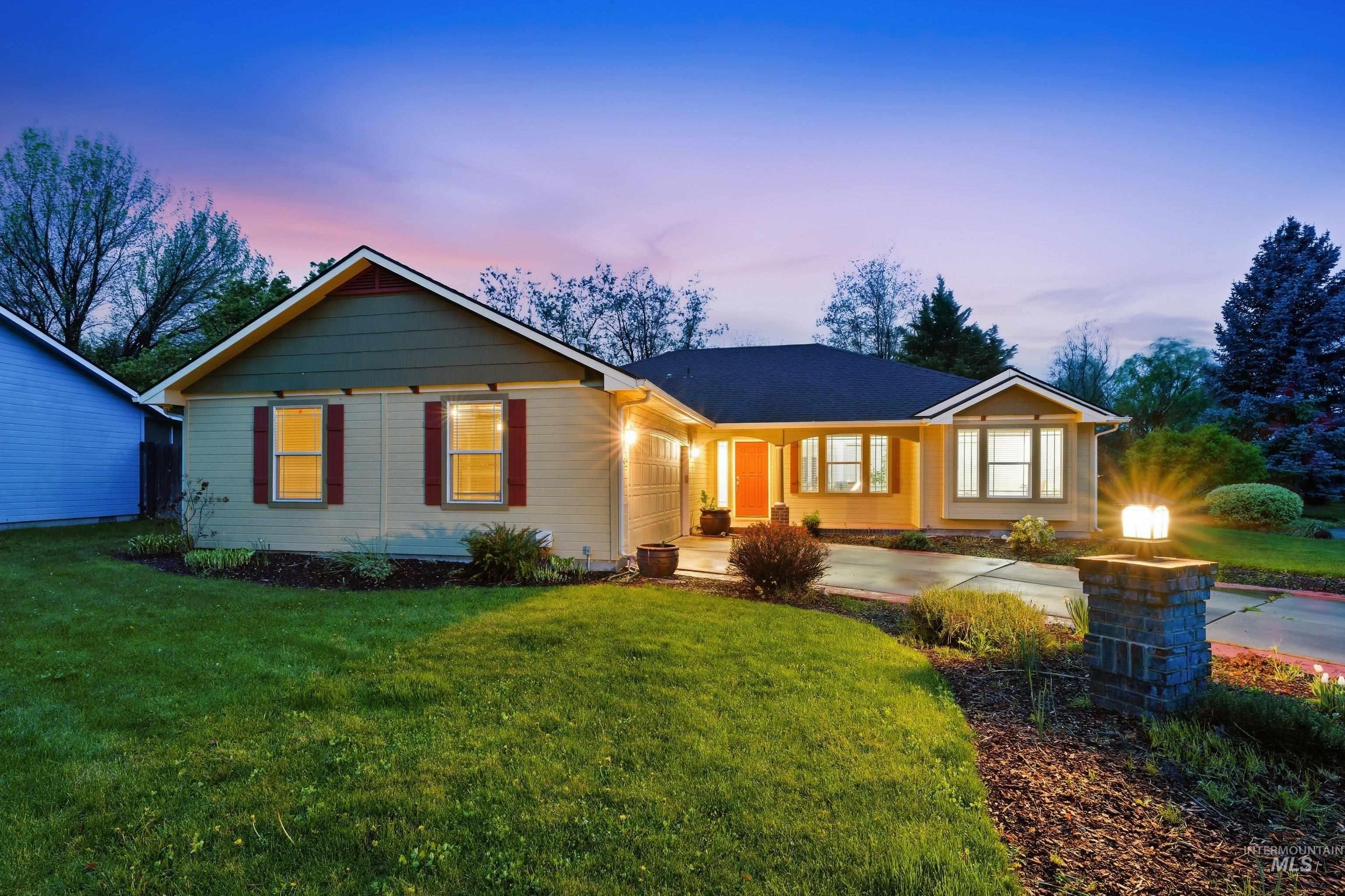 2095 E Celia Ct, Eagle, Idaho 83616, 4 Bedrooms, 2 Bathrooms, Residential For Sale, Price $579,900,MLS 98982488