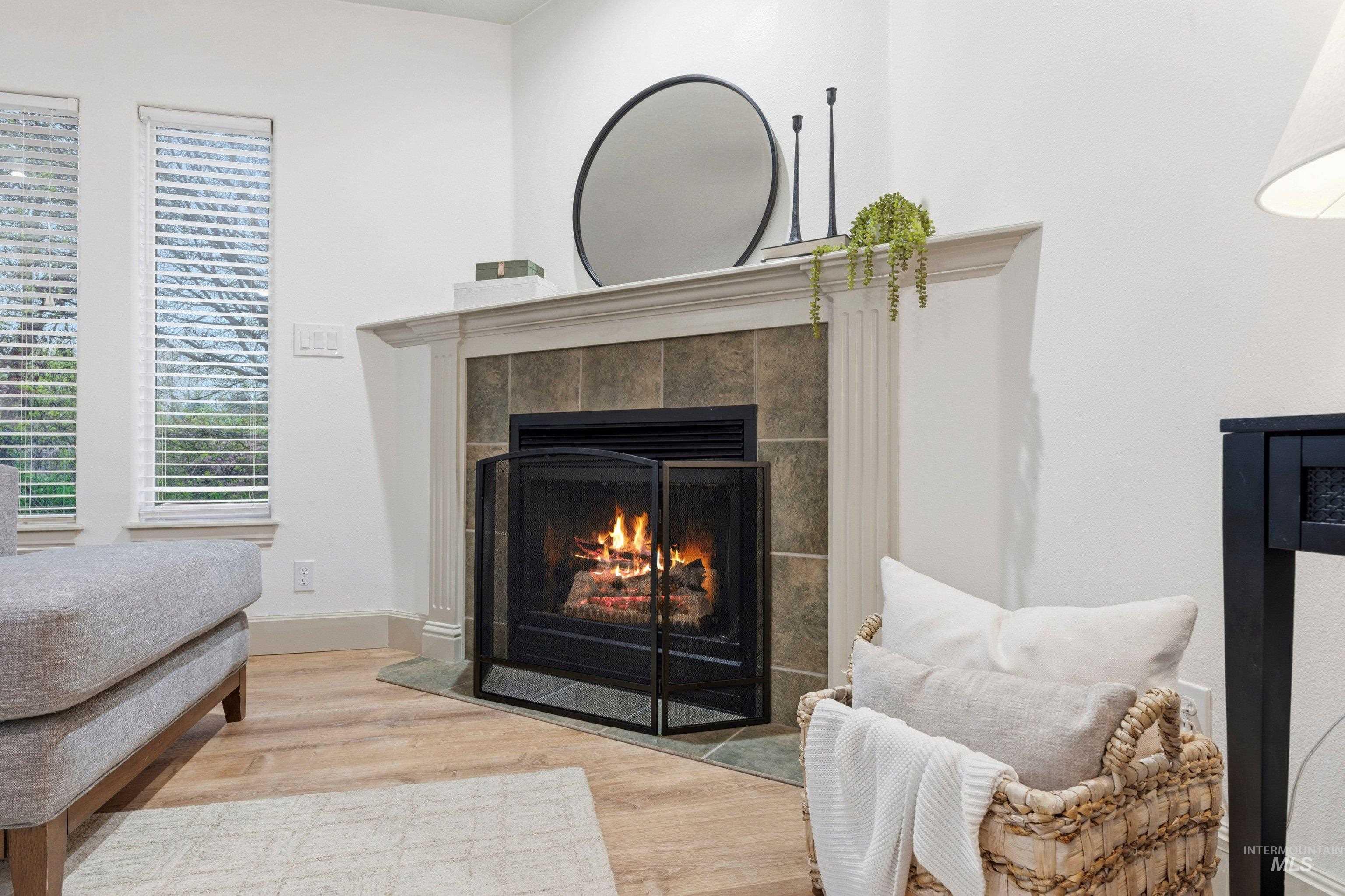 2095 E Celia Ct, Eagle, Idaho 83616, 4 Bedrooms, 2 Bathrooms, Residential For Sale, Price $579,900,MLS 98982488