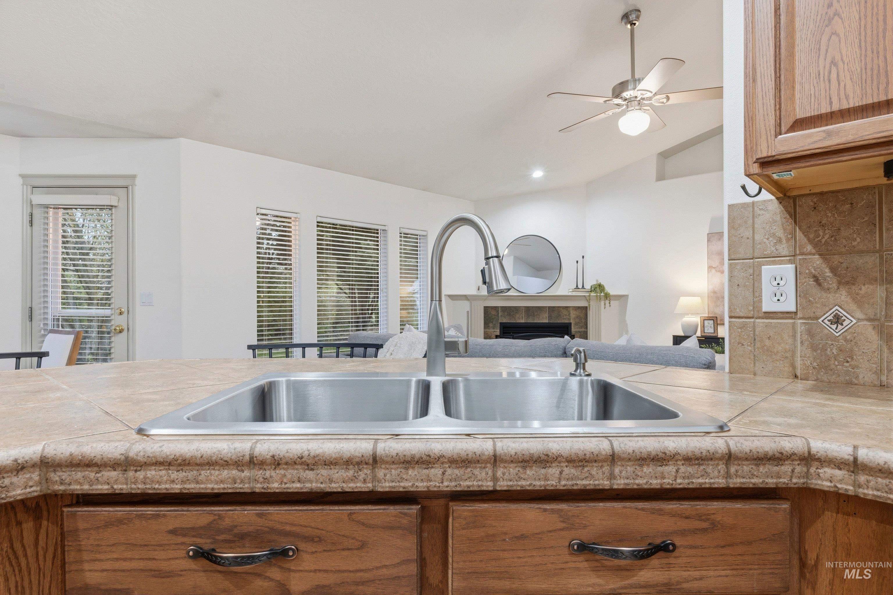 2095 E Celia Ct, Eagle, Idaho 83616, 4 Bedrooms, 2 Bathrooms, Residential For Sale, Price $579,900,MLS 98982488