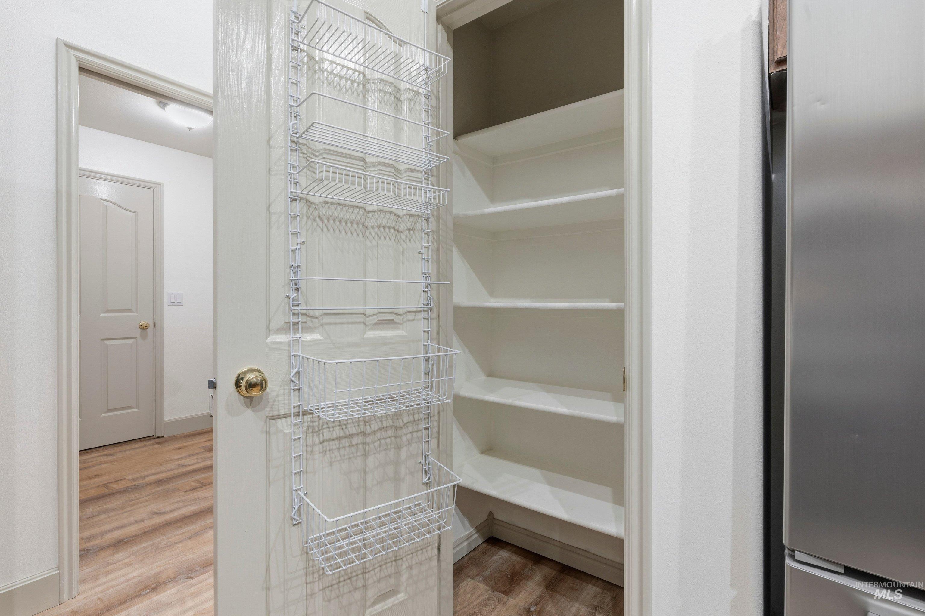 2095 E Celia Ct, Eagle, Idaho 83616, 4 Bedrooms, 2 Bathrooms, Residential For Sale, Price $579,900,MLS 98982488