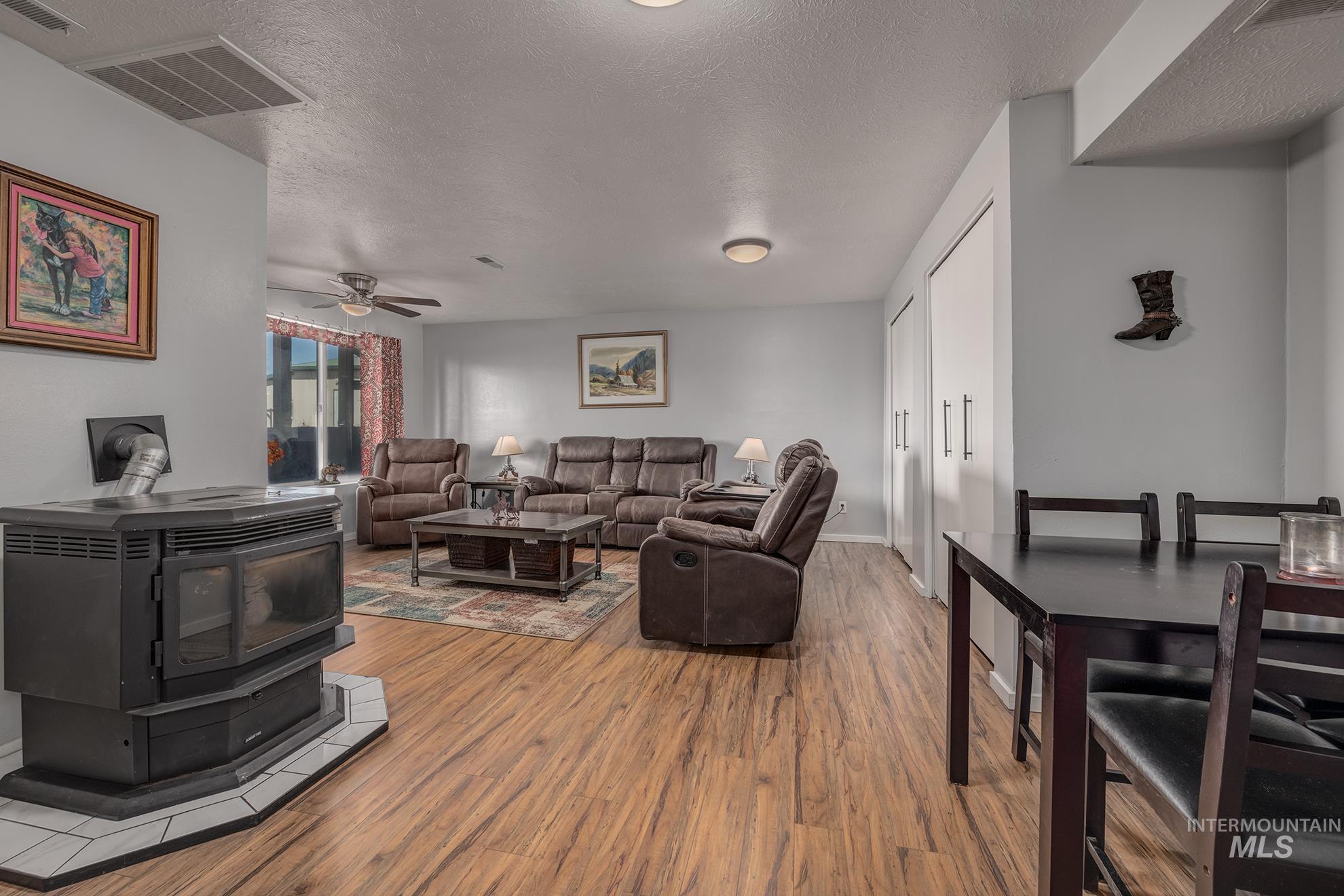 644 Ontario Heights Rd, Ontario, Oregon 97914, 5 Bedrooms, 2.5 Bathrooms, Farm & Ranch For Sale, Price $975,000, 98982490