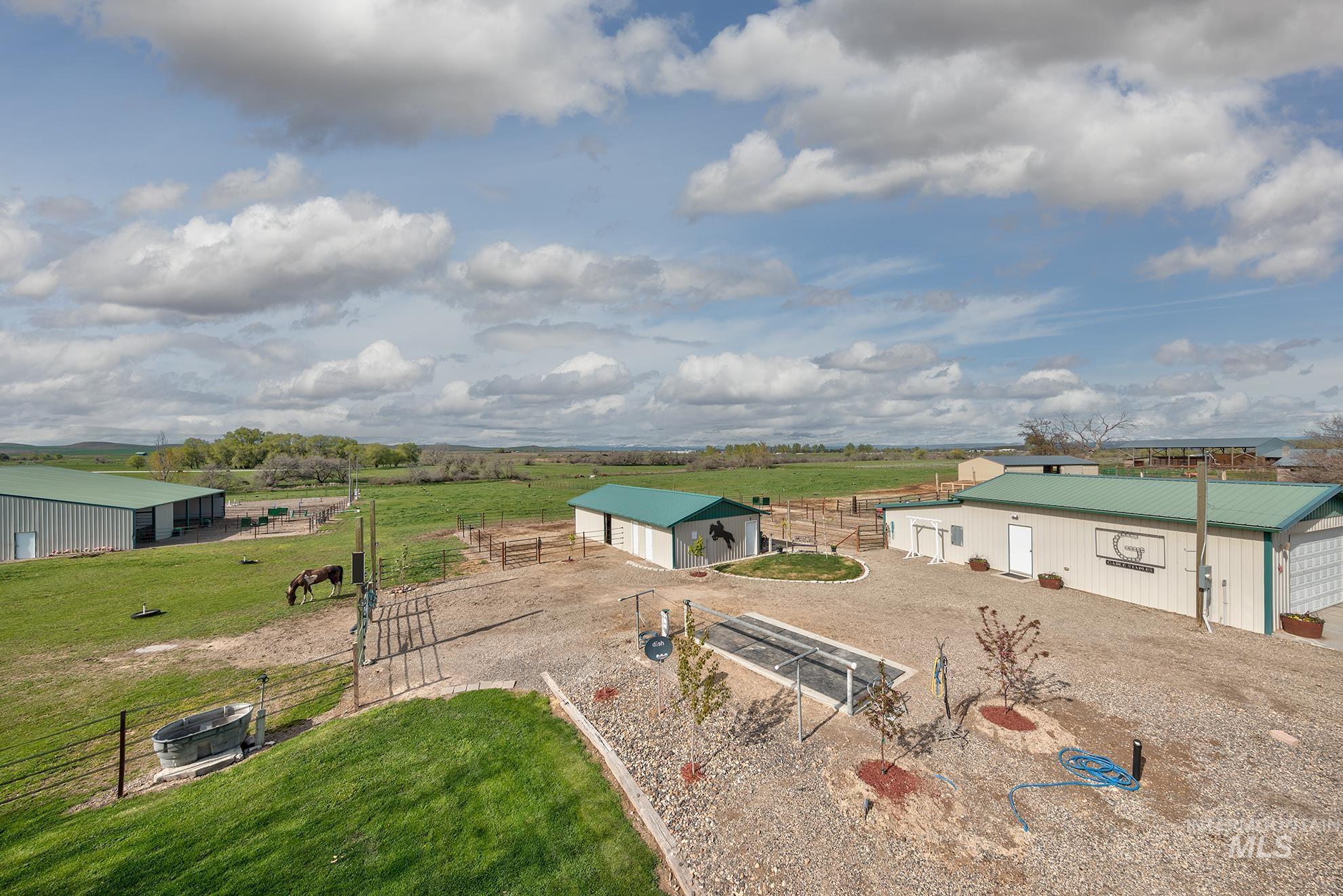 644 Ontario Heights Rd, Ontario, Oregon 97914, 5 Bedrooms, 2.5 Bathrooms, Farm & Ranch For Sale, Price $975,000, 98982490