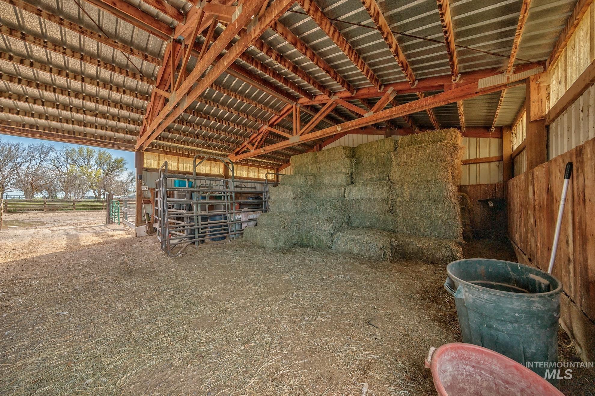 644 Ontario Heights Rd, Ontario, Oregon 97914, 5 Bedrooms, 2.5 Bathrooms, Farm & Ranch For Sale, Price $975,000, 98982490