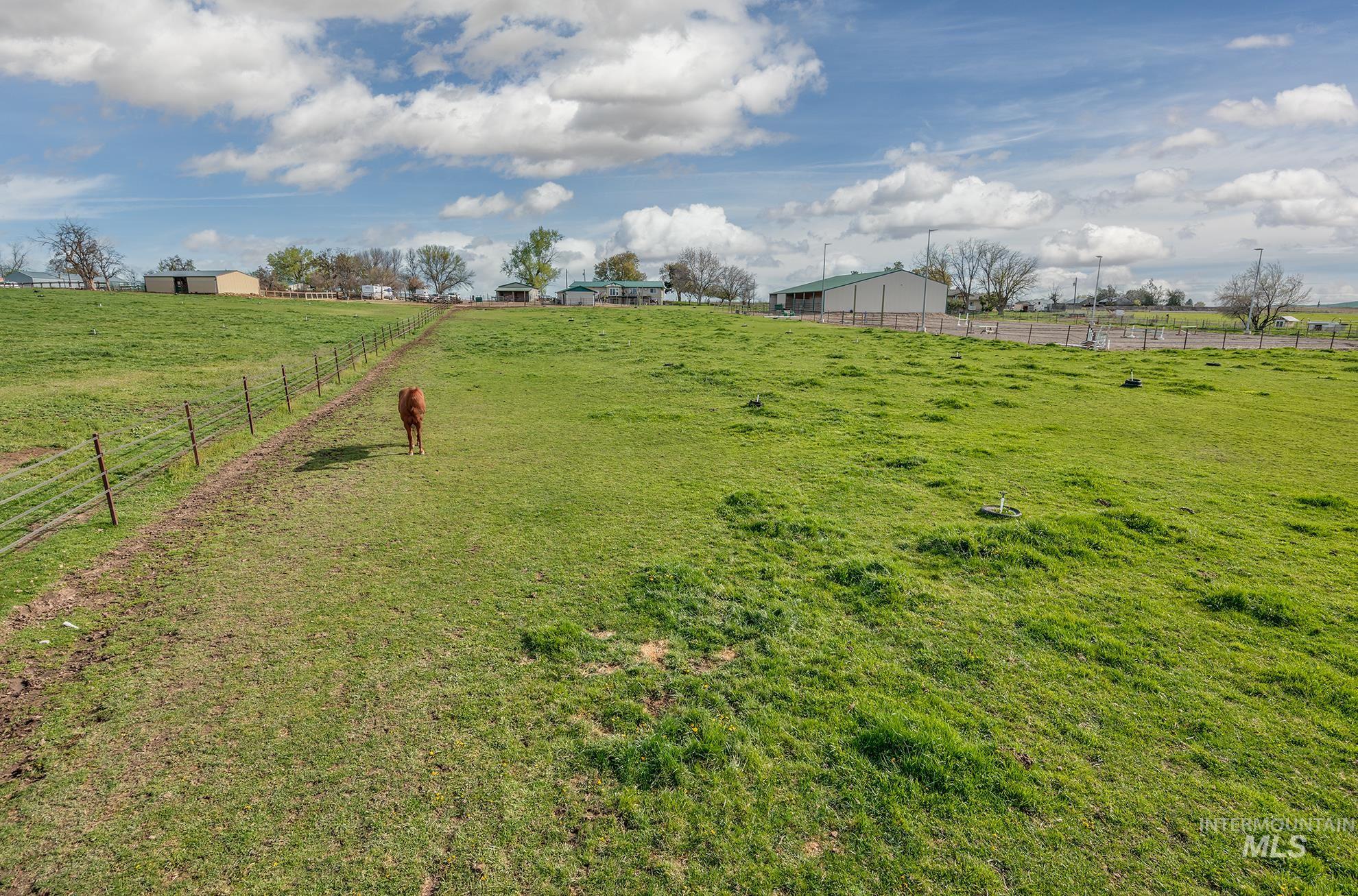 644 Ontario Heights Rd, Ontario, Oregon 97914, 5 Bedrooms, 2.5 Bathrooms, Farm & Ranch For Sale, Price $975,000, 98982490
