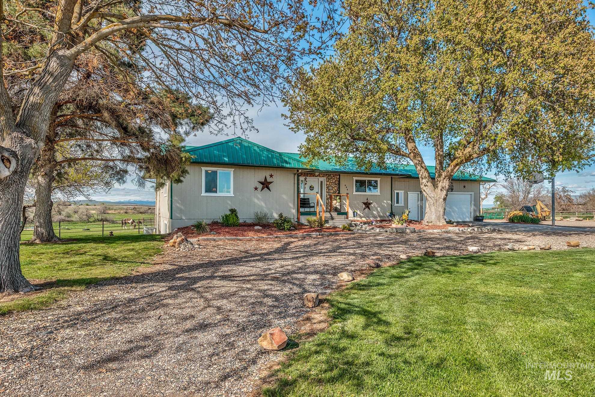 644 Ontario Heights Rd, Ontario, Oregon 97914, 5 Bedrooms, 2.5 Bathrooms, Farm & Ranch For Sale, Price $975,000, 98982490