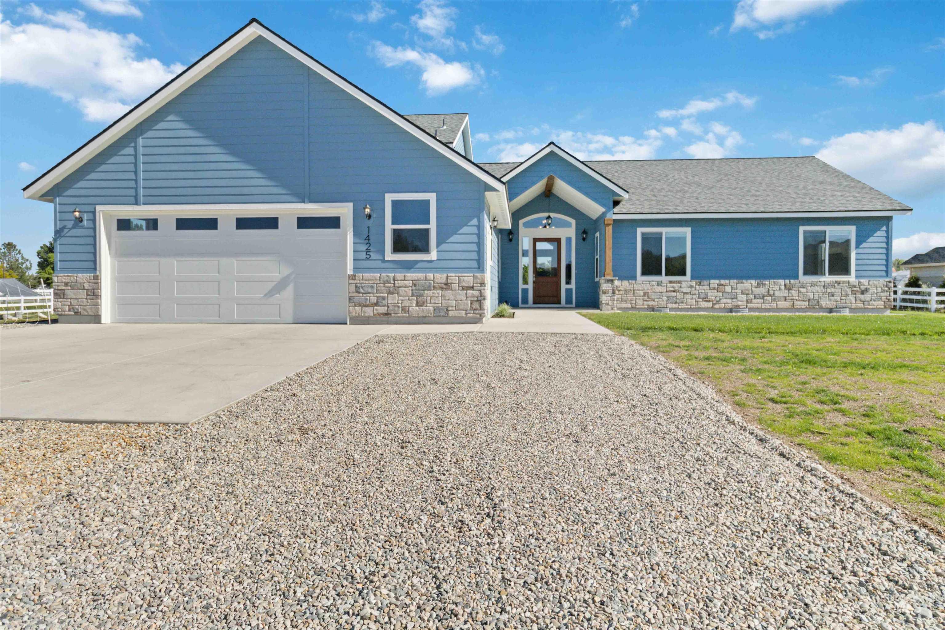 1425 Connelly Ln, Emmett, Idaho 83617, 4 Bedrooms, 3.5 Bathrooms, Residential For Sale, Price $1,099,000, 98982492