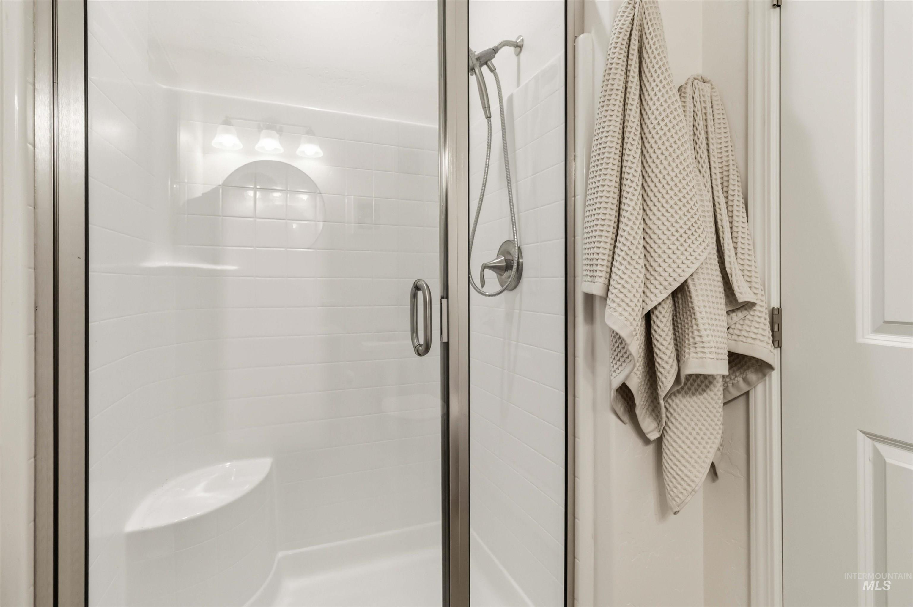 1425 Connelly Ln, Emmett, Idaho 83617, 4 Bedrooms, 3.5 Bathrooms, Residential For Sale, Price $1,199,000,MLS 98982492