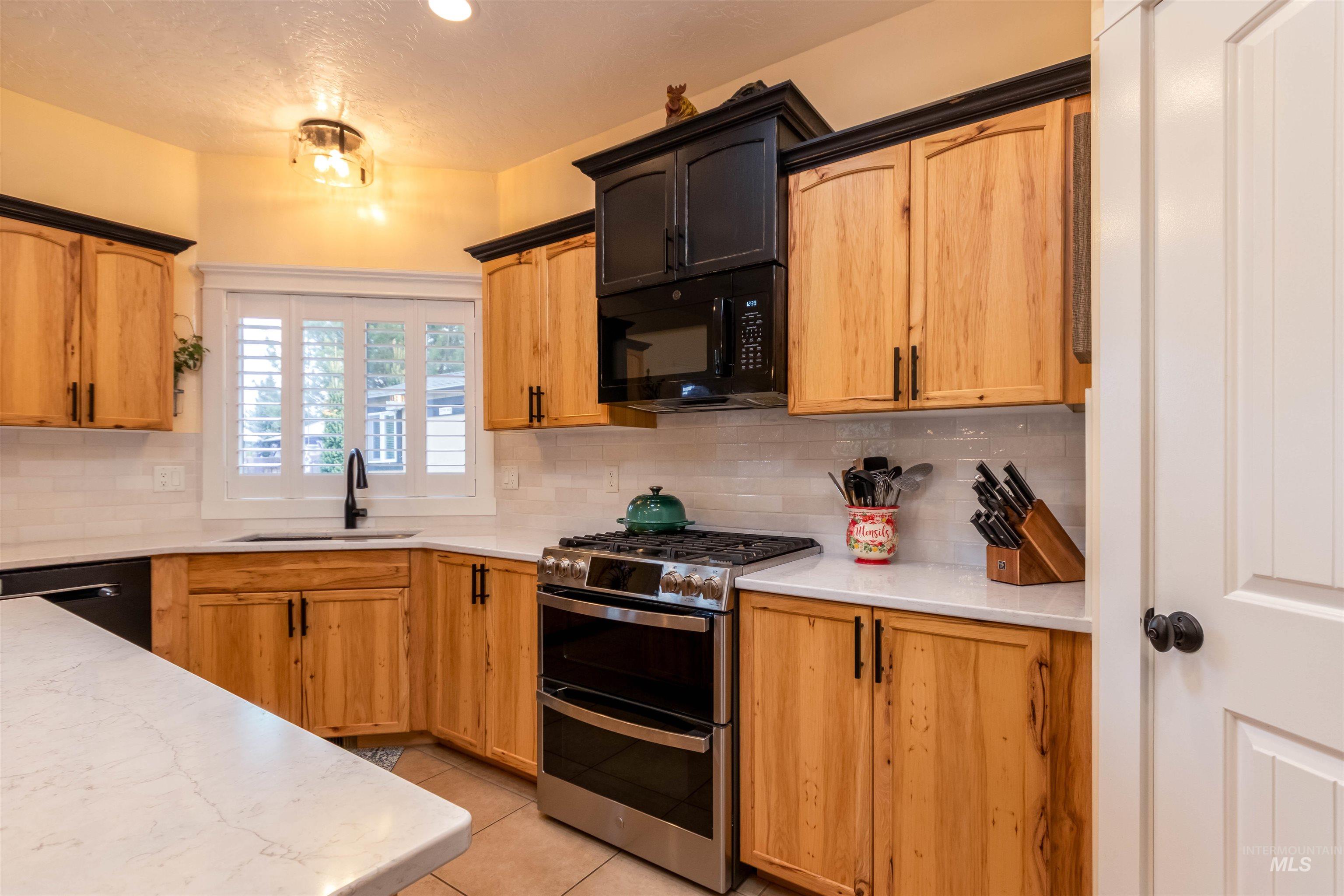 2240 W Anatole St, Meridian, Idaho 83646, 3 Bedrooms, 2.5 Bathrooms, Residential For Sale, Price $625,000,MLS 98982494