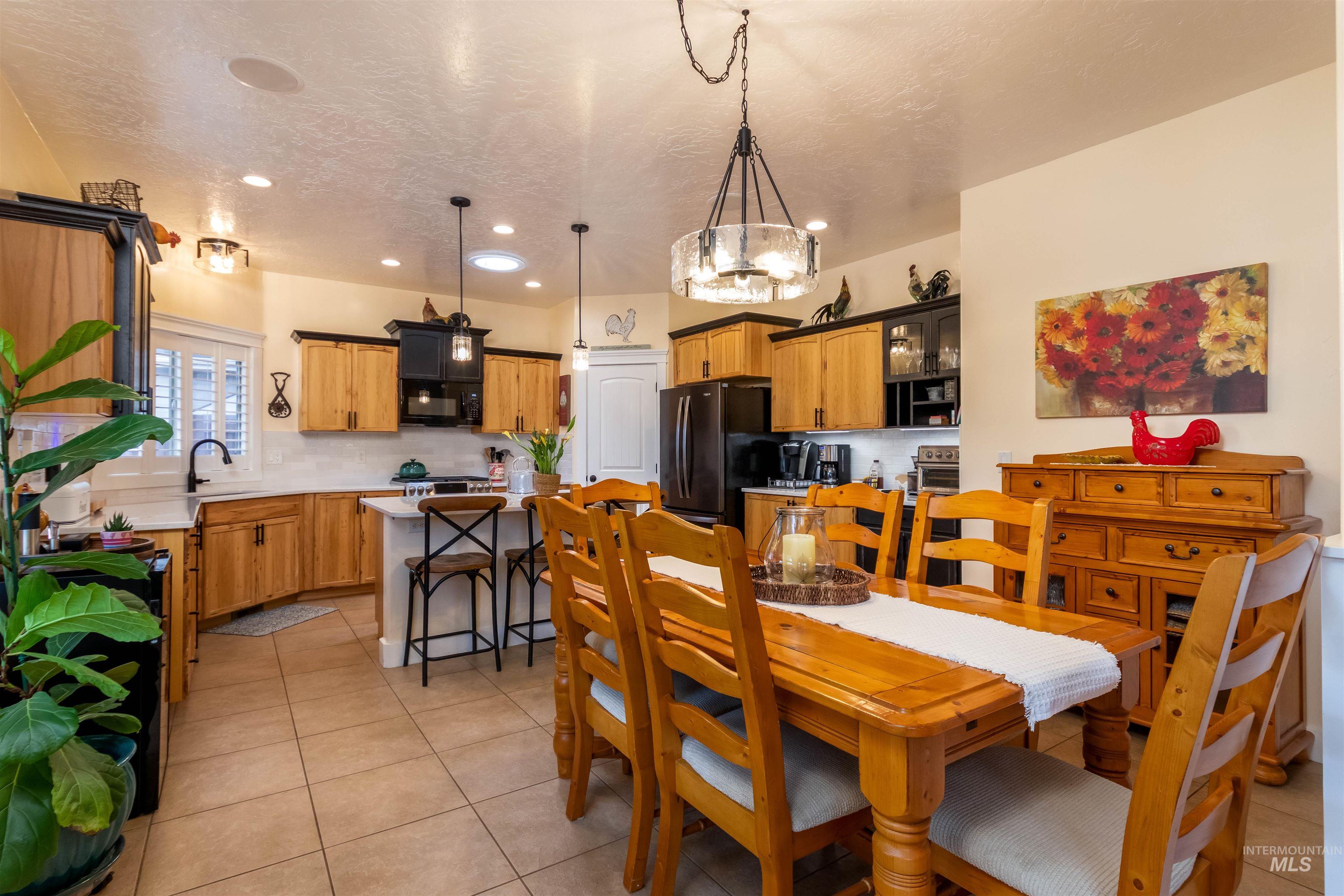 2240 W Anatole St, Meridian, Idaho 83646, 3 Bedrooms, 2.5 Bathrooms, Residential For Sale, Price $625,000,MLS 98982494