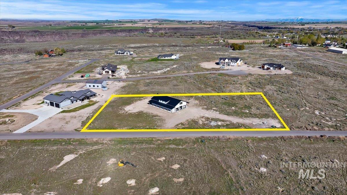 4032 N 3510 E, Kimberly, Idaho 83341, 3 Bedrooms, 2 Bathrooms, Residential For Sale, Price $865,000,MLS 98982495