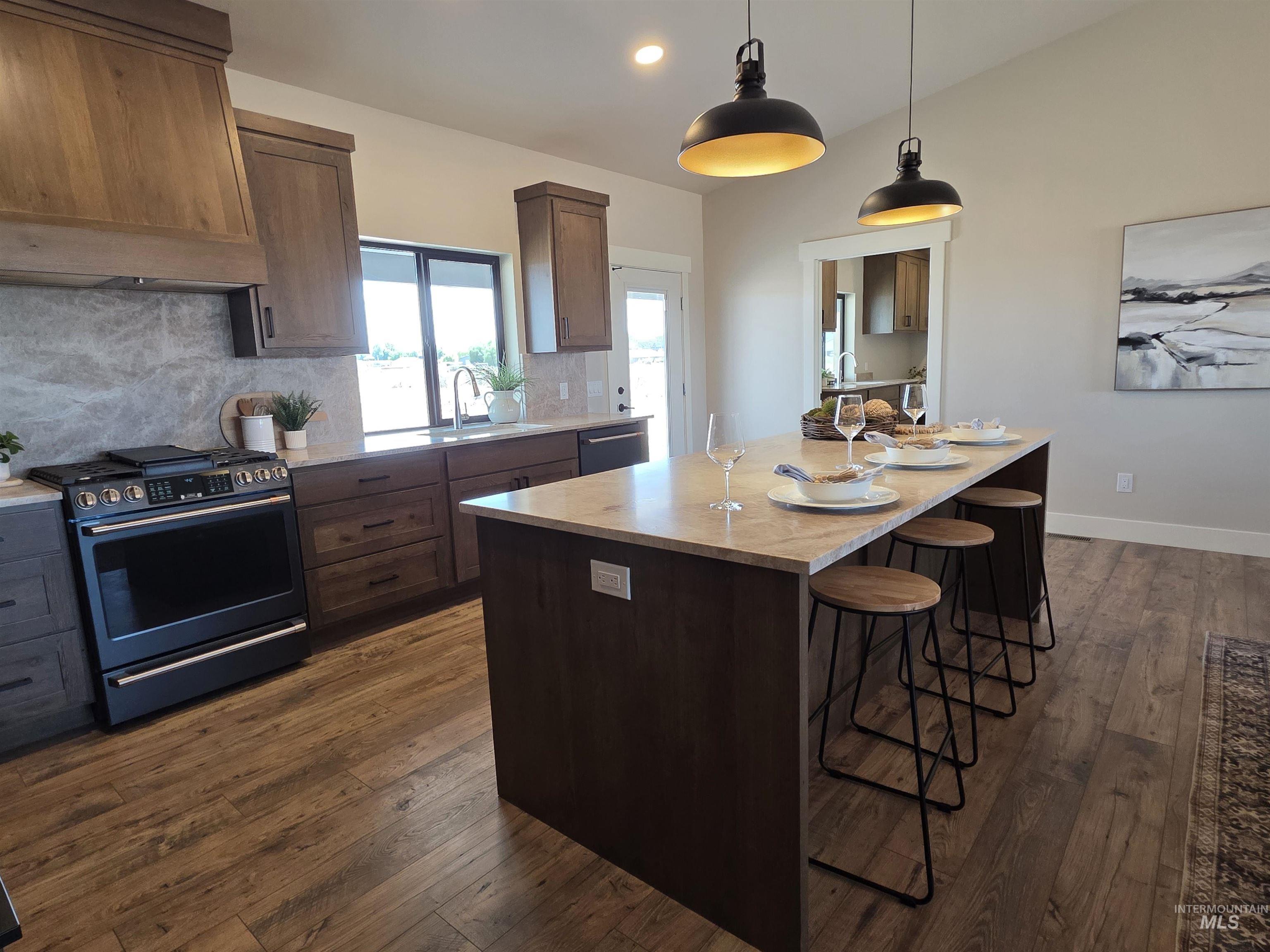 4032 N 3510 E, Kimberly, Idaho 83341, 4 Bedrooms, 2 Bathrooms, Residential For Sale, Price $865,000, 98982495
