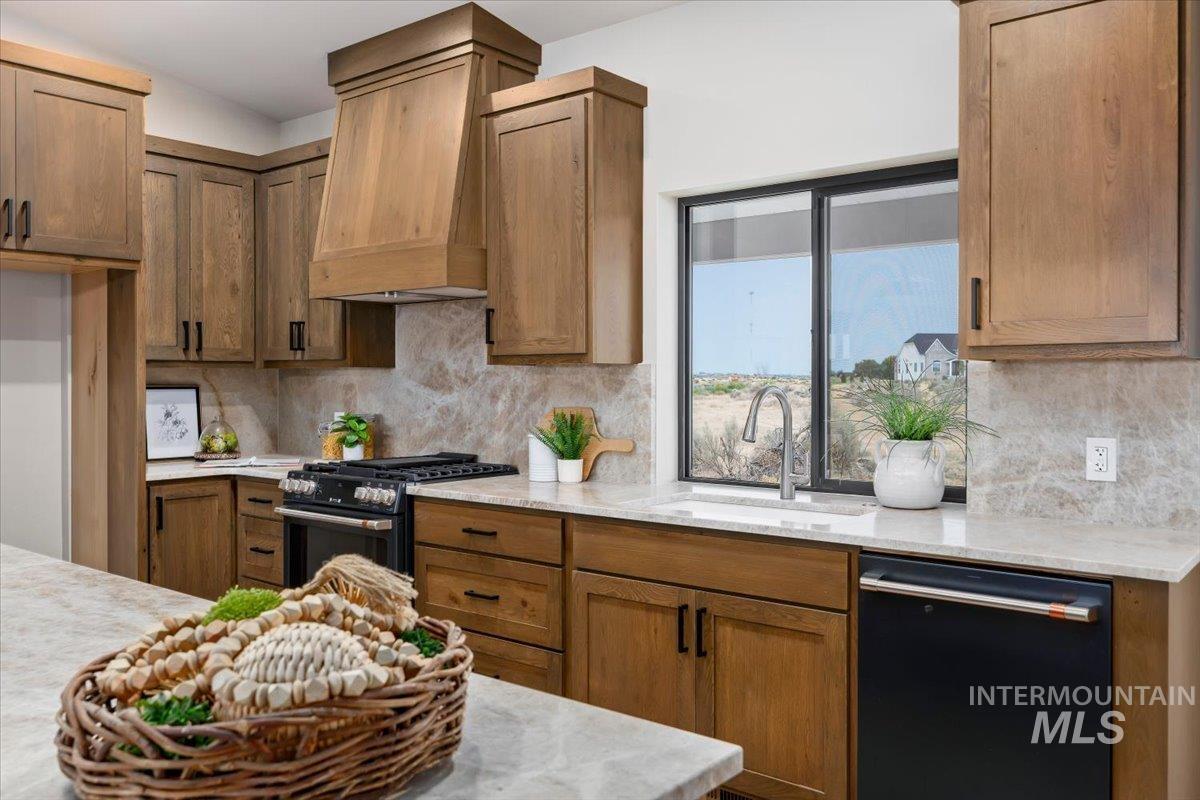 4032 N 3510 E, Kimberly, Idaho 83341, 4 Bedrooms, 2 Bathrooms, Residential For Sale, Price $845,000,MLS 98982495