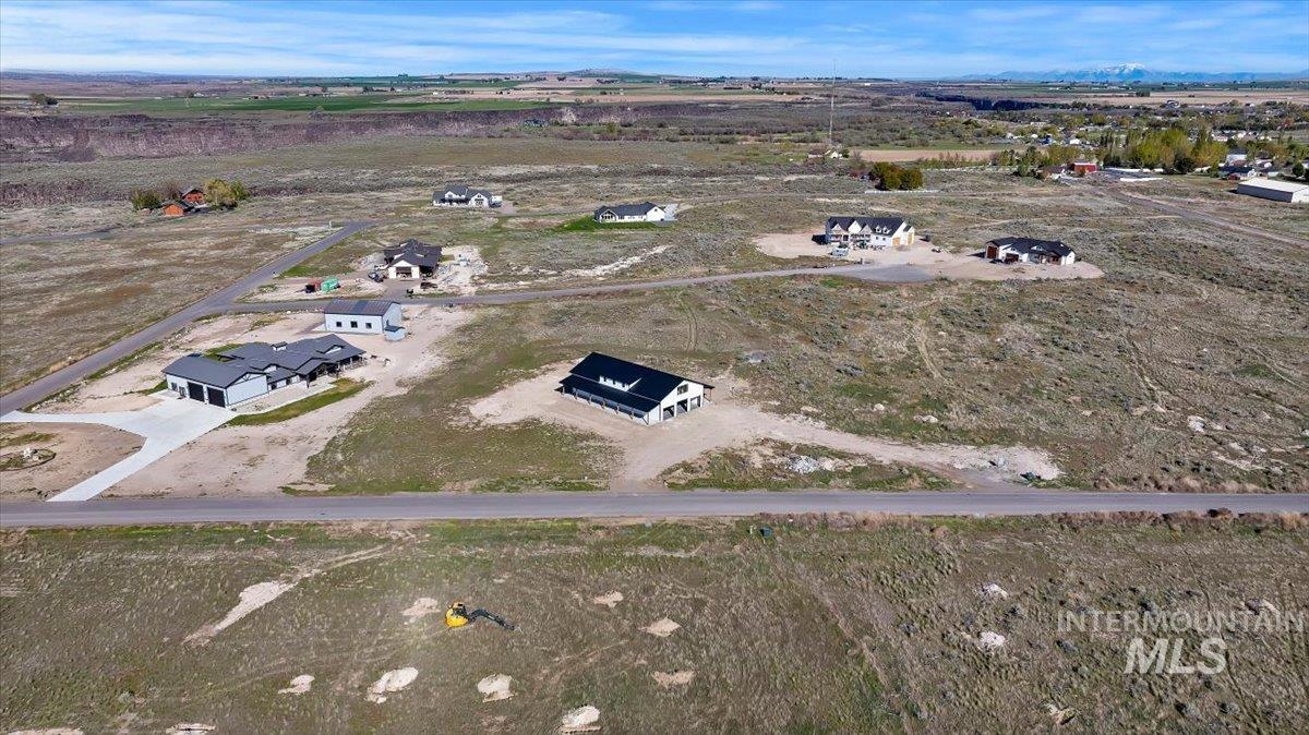 4032 N 3510 E, Kimberly, Idaho 83341, 4 Bedrooms, 2 Bathrooms, Residential For Sale, Price $865,000, 98982495