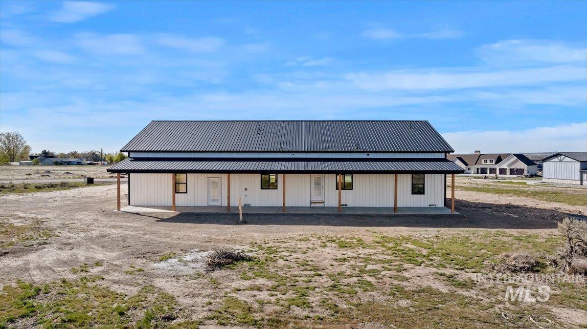 4032 N 3510 E, Kimberly, Idaho 83341, 4 Bedrooms, 2 Bathrooms, Residential For Sale, Price $845,000,MLS 98982495