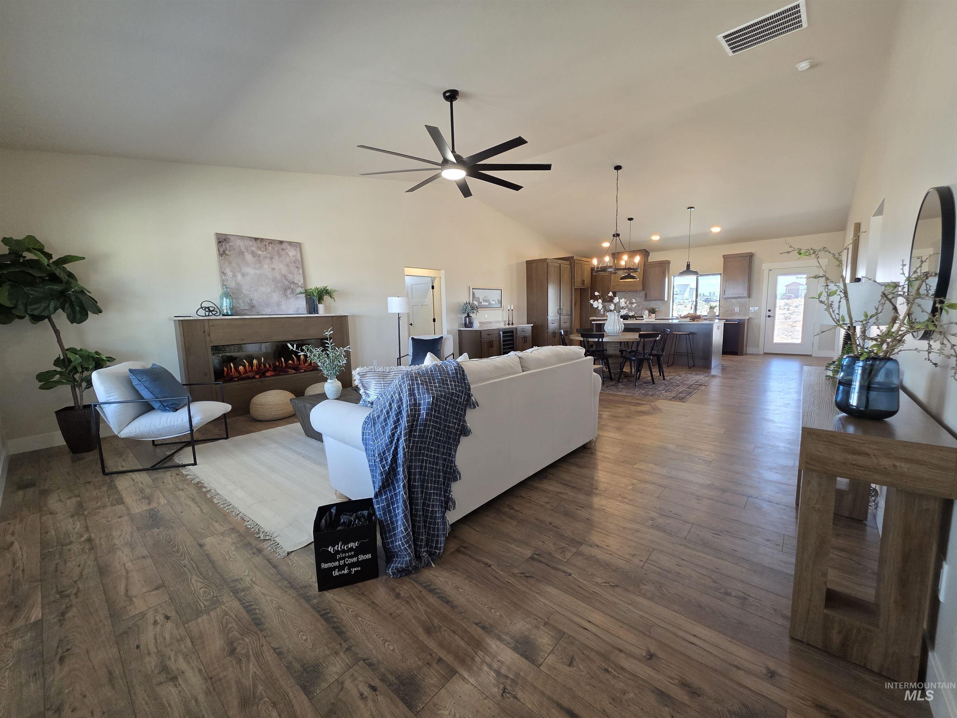 4032 N 3510 E, Kimberly, Idaho 83341, 4 Bedrooms, 2 Bathrooms, Residential For Sale, Price $865,000, 98982495