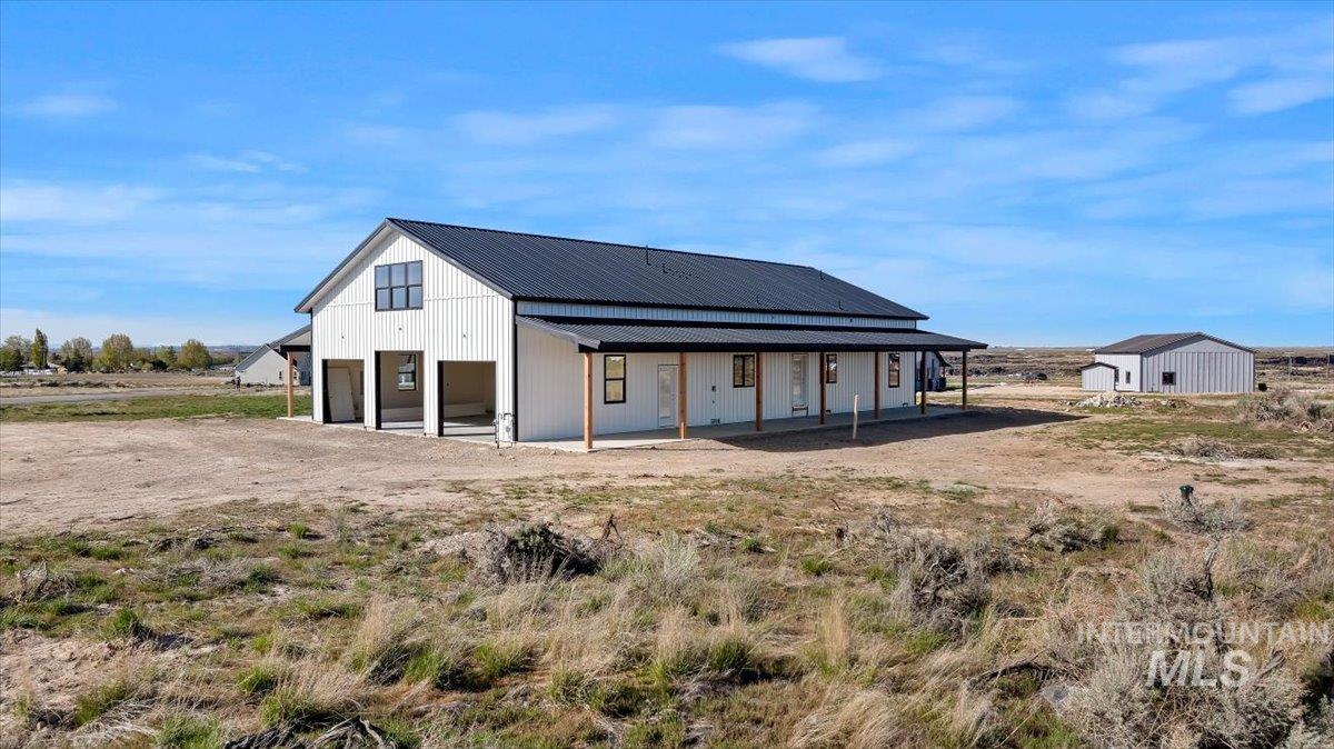 4032 N 3510 E, Kimberly, Idaho 83341, 3 Bedrooms, 2 Bathrooms, Residential For Sale, Price $865,000,MLS 98982495