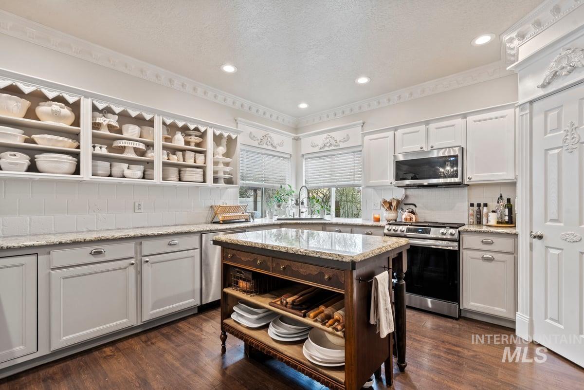 2436 N Heath Ave, Boise, Idaho 83713, 4 Bedrooms, 3 Bathrooms, Residential For Sale, Price $660,000,MLS 98982496