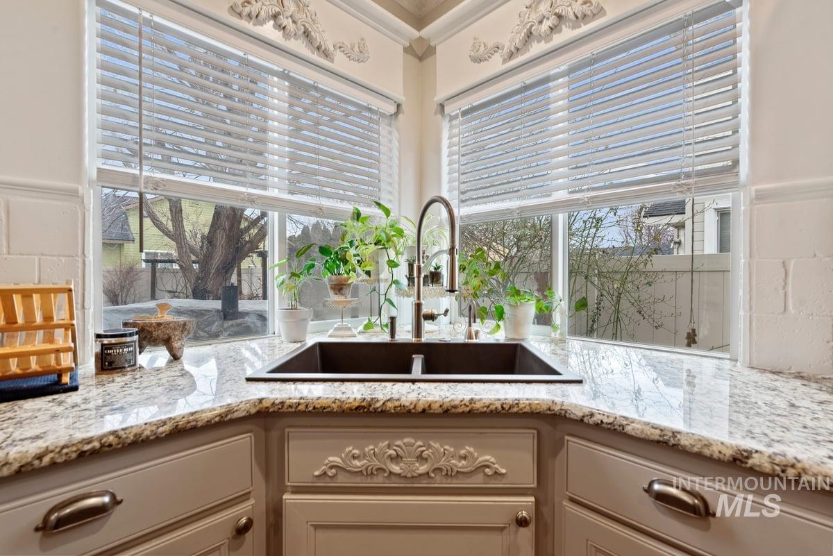 2436 N Heath Ave, Boise, Idaho 83713, 4 Bedrooms, 3 Bathrooms, Residential For Sale, Price $660,000,MLS 98982496