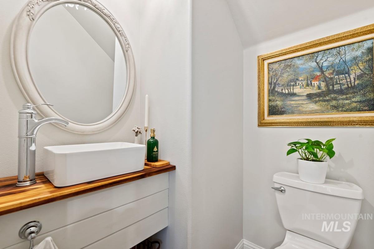 2436 N Heath Ave, Boise, Idaho 83713, 4 Bedrooms, 3 Bathrooms, Residential For Sale, Price $660,000,MLS 98982496