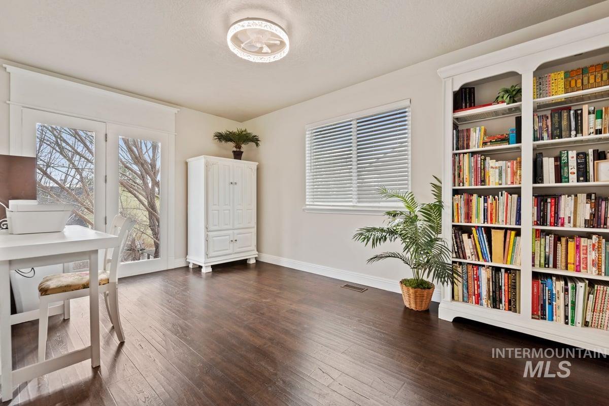 2436 N Heath Ave, Boise, Idaho 83713, 4 Bedrooms, 3 Bathrooms, Residential For Sale, Price $660,000,MLS 98982496