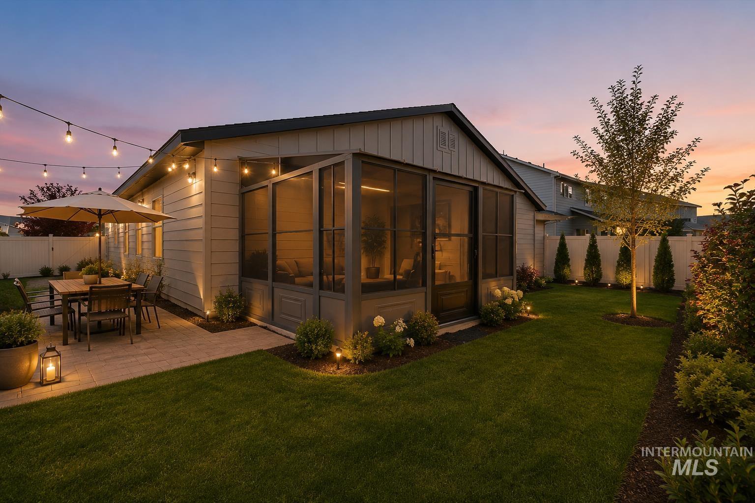 5056 W Sands Basin Dr., Meridian, Idaho 83646, 4 Bedrooms, 2 Bathrooms, Residential For Sale, Price $549,000,MLS 98982497