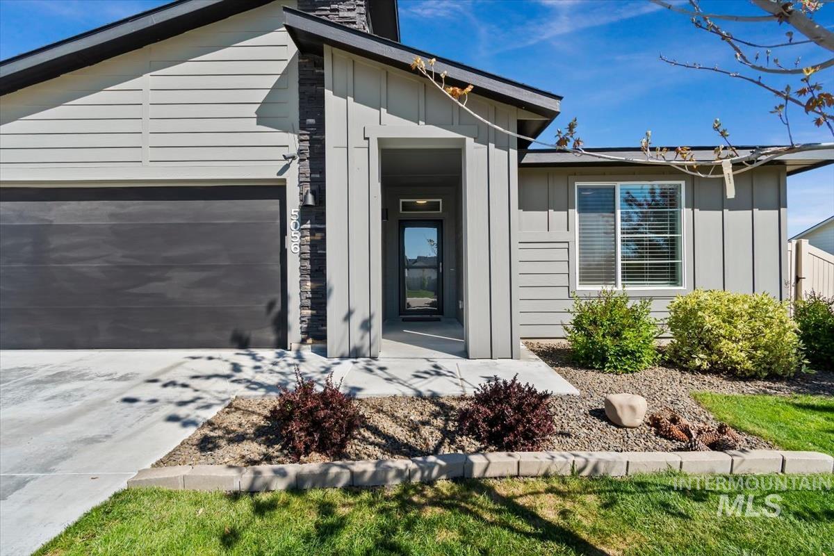 5056 W Sands Basin Dr., Meridian, Idaho 83646, 4 Bedrooms, 2 Bathrooms, Residential For Sale, Price $549,000,MLS 98982497