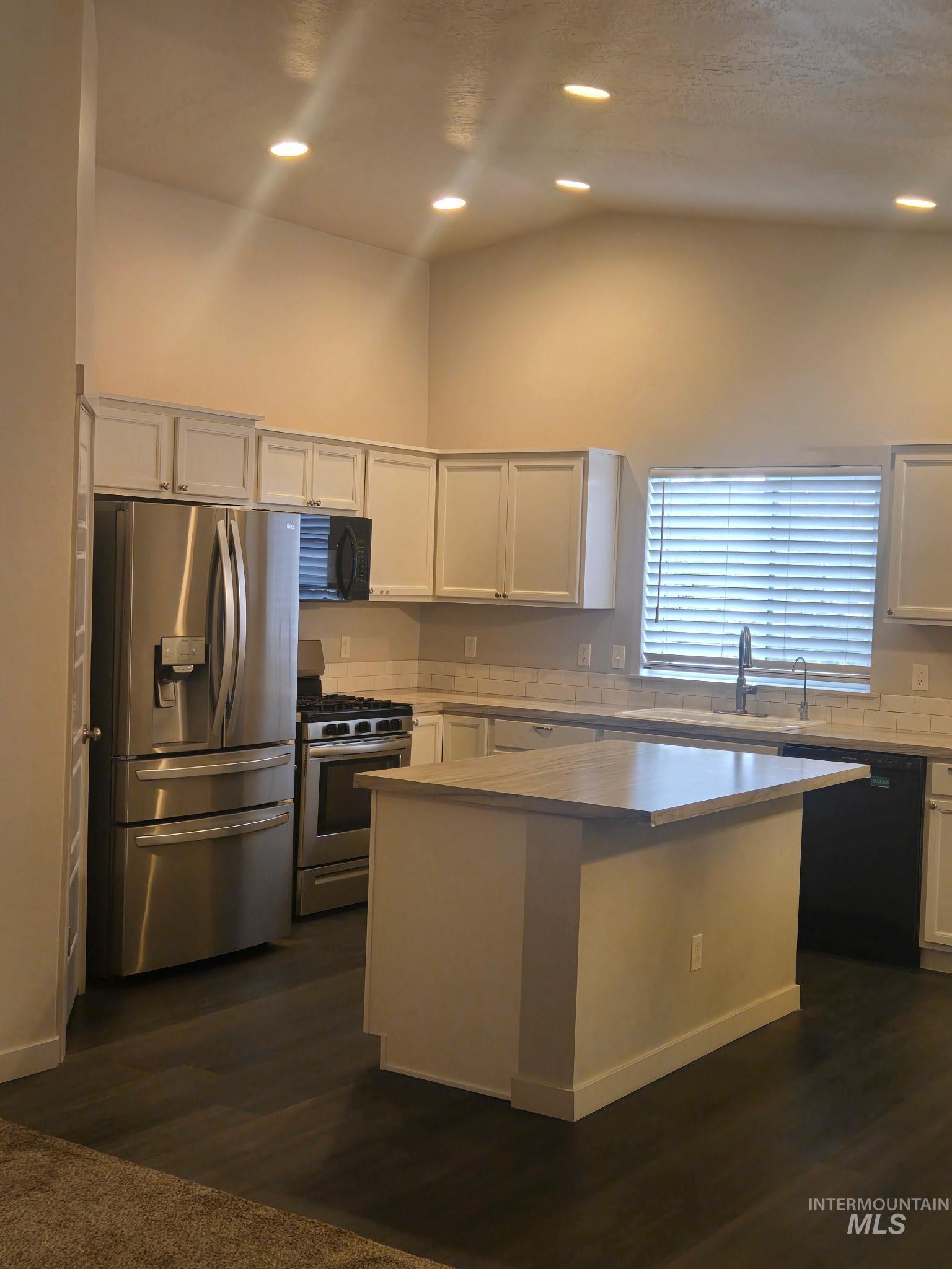 5056 W Sands Basin Dr., Meridian, Idaho 83646, 4 Bedrooms, 2 Bathrooms, Residential For Sale, Price $584,900, 98982497