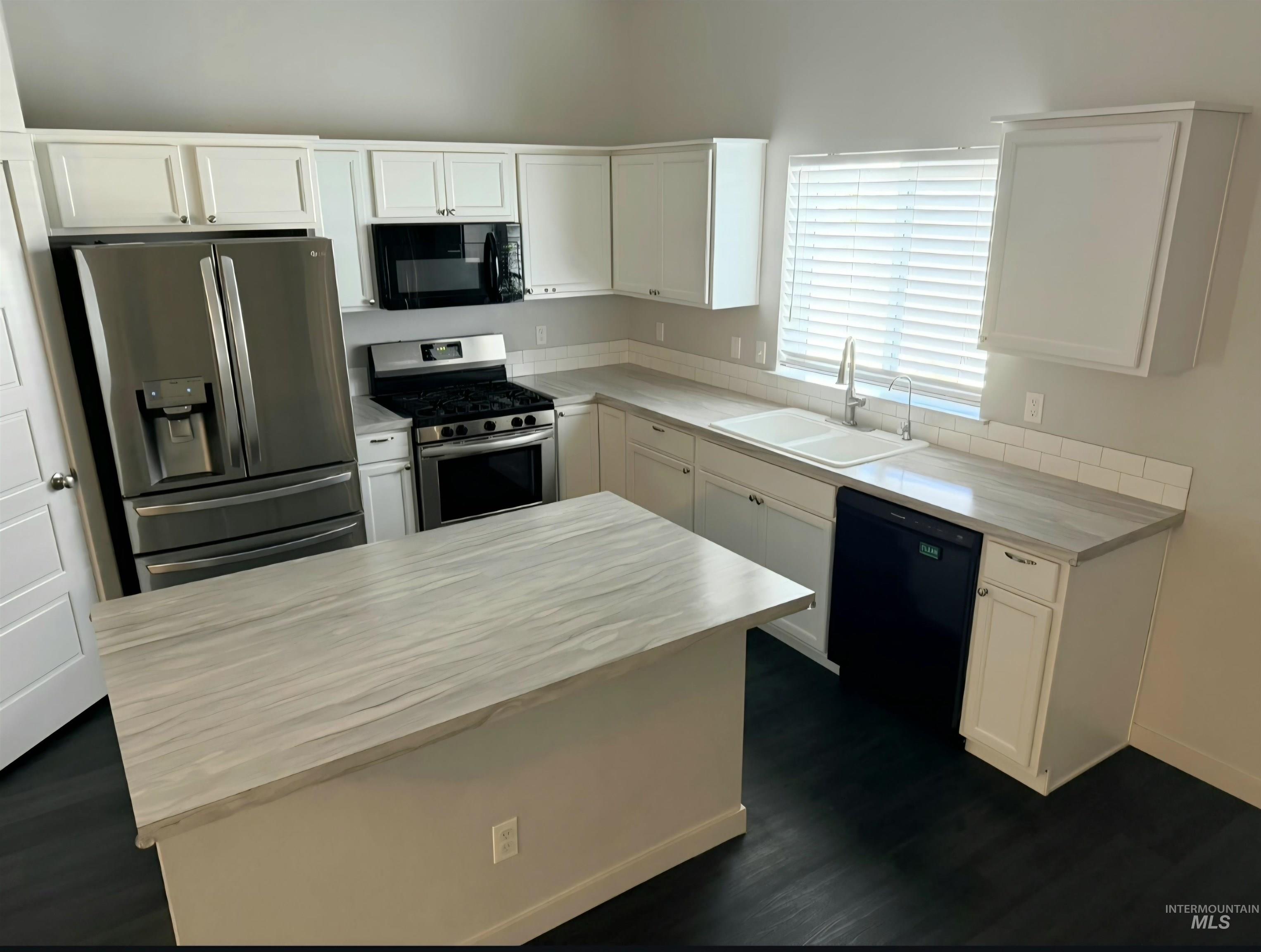 5056 W Sands Basin Dr., Meridian, Idaho 83646, 4 Bedrooms, 2 Bathrooms, Residential For Sale, Price $584,900, 98982497