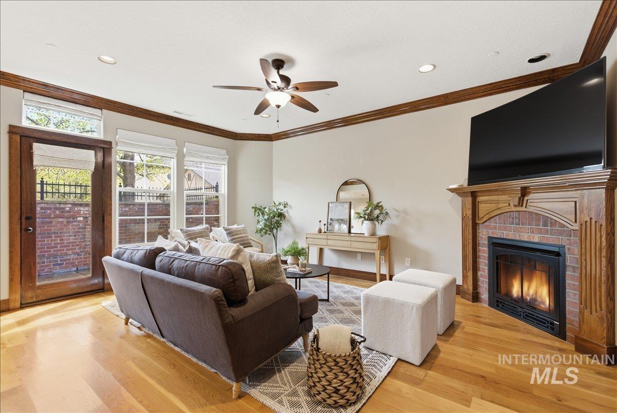 369 E Wexford Lane, Eagle, Idaho 83616, 2 Bedrooms, 2.5 Bathrooms, Residential For Sale, Price $605,000,MLS 98982498