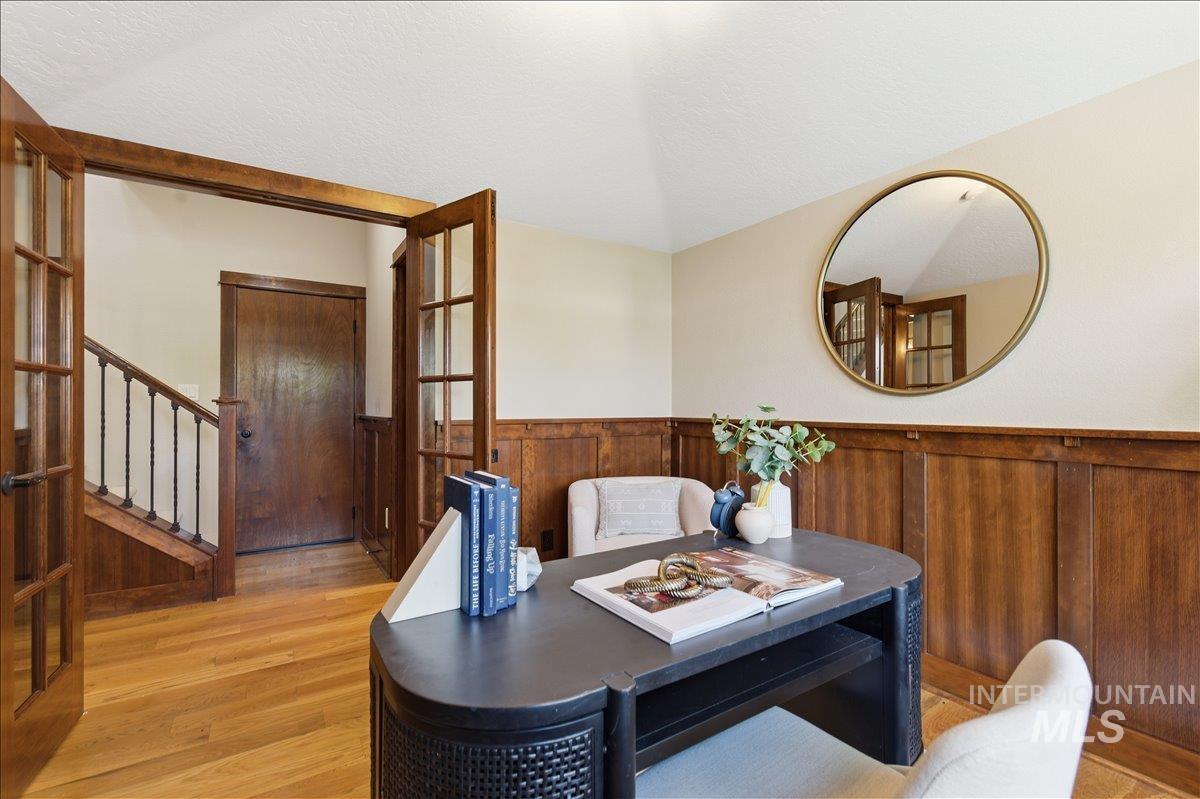 369 E Wexford Lane, Eagle, Idaho 83616, 2 Bedrooms, 2.5 Bathrooms, Residential For Sale, Price $605,000,MLS 98982498