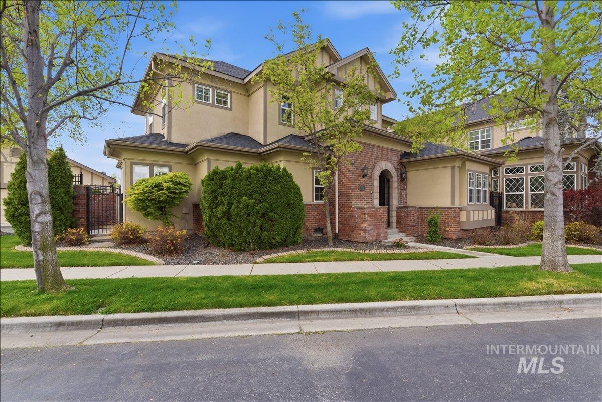 369 E Wexford Lane, Eagle, Idaho 83616, 2 Bedrooms, 2.5 Bathrooms, Residential For Sale, Price $605,000,MLS 98982498