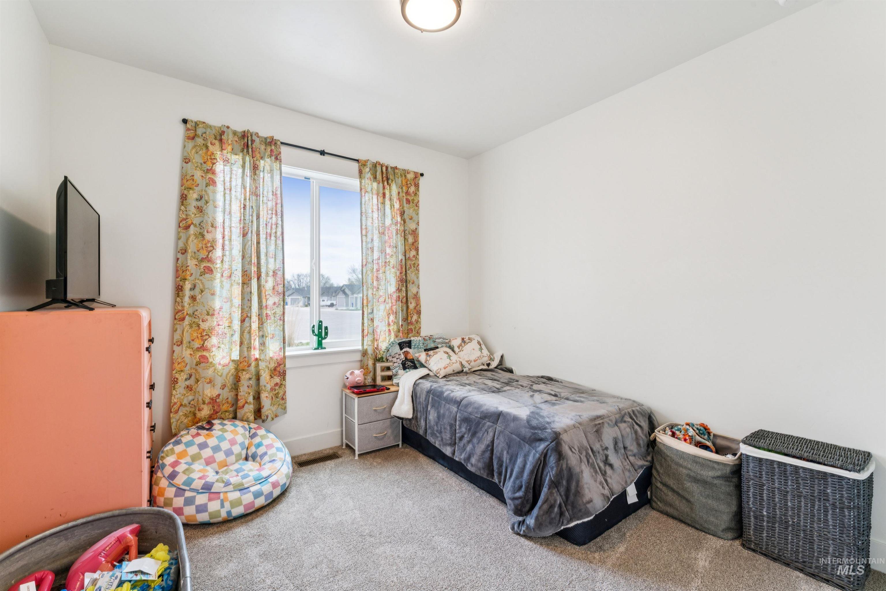 426 October Sky Street, New Plymouth, Idaho 83655, 4 Bedrooms, 3.5 Bathrooms, Residential For Sale, Price $490,000, 98982503