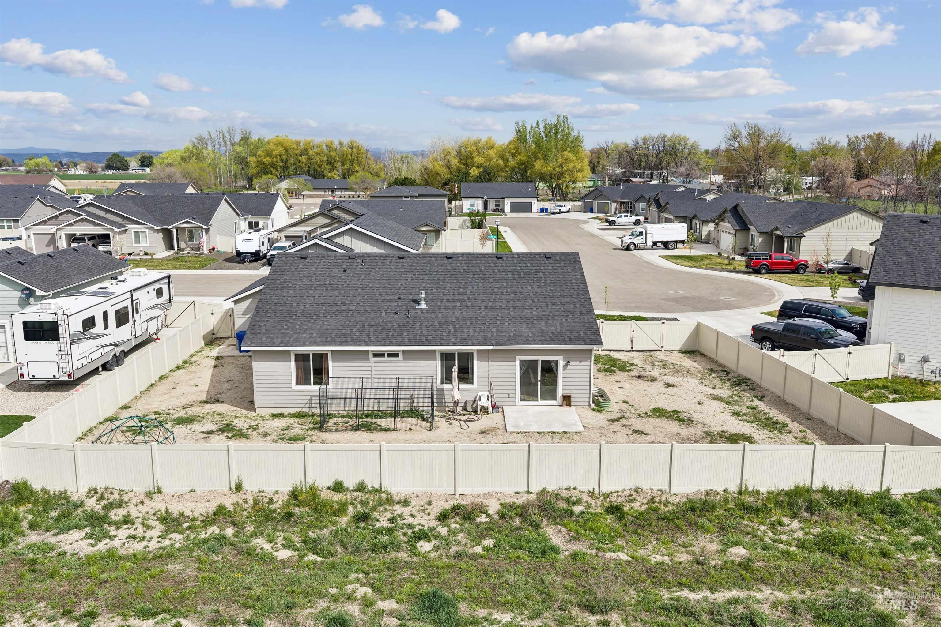 426 October Sky Street, New Plymouth, Idaho 83655, 4 Bedrooms, 3.5 Bathrooms, Residential For Sale, Price $490,000, 98982503