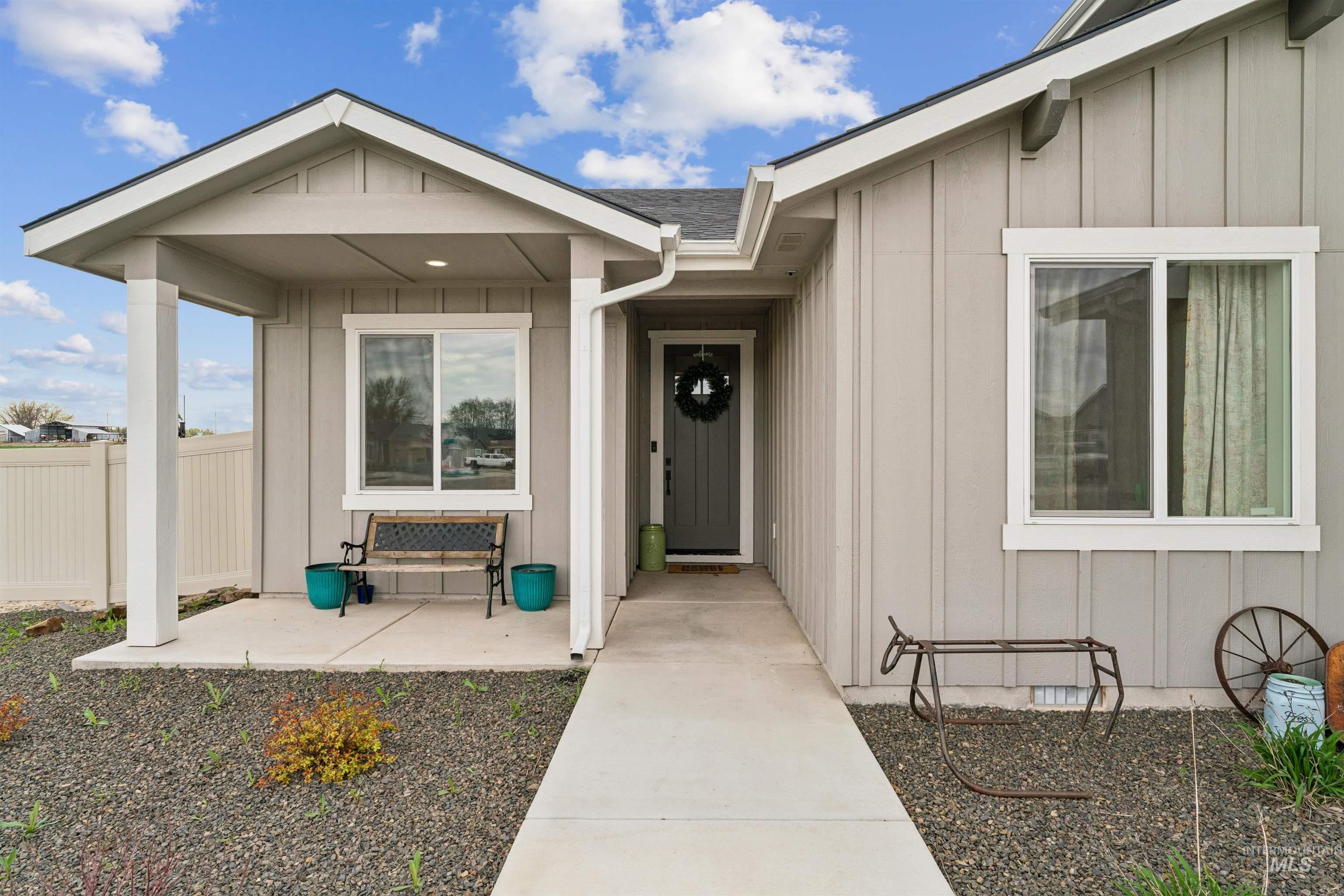 426 October Sky Street, New Plymouth, Idaho 83655, 4 Bedrooms, 3.5 Bathrooms, Residential For Sale, Price $490,000, 98982503