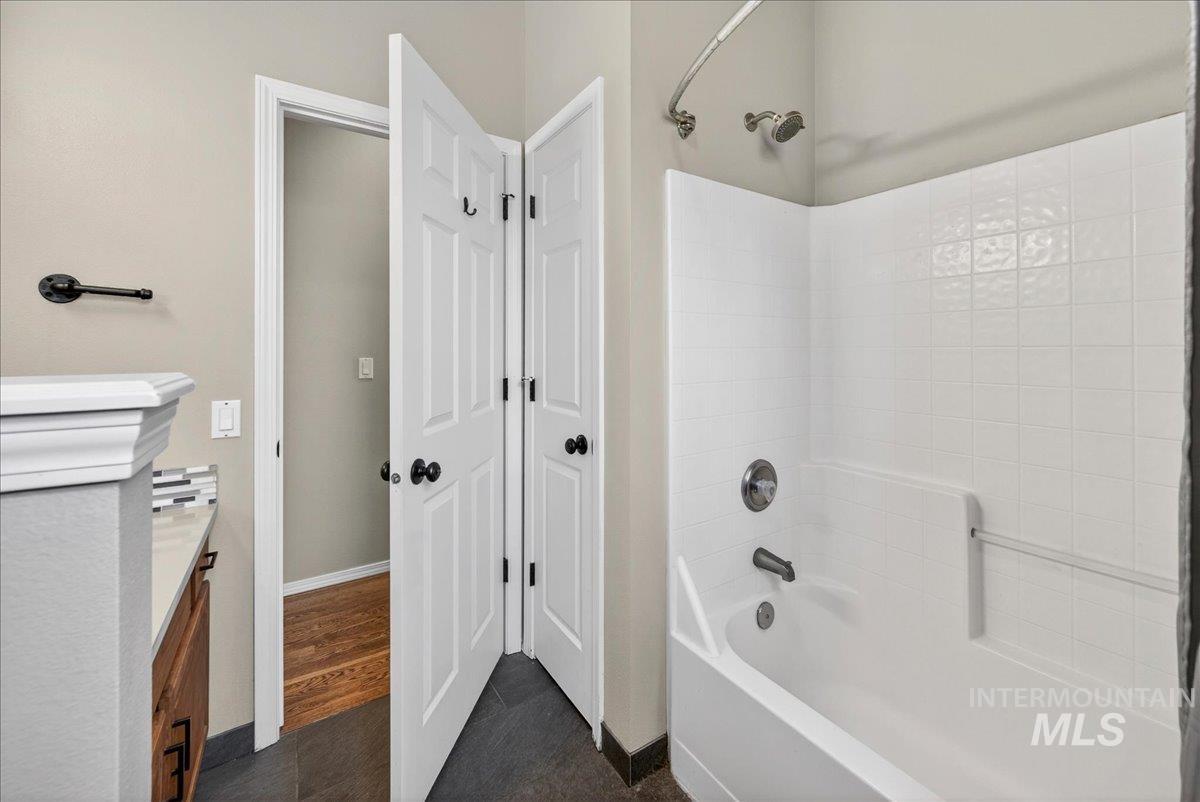 2180 E Dworshak Ct, Meridian, Idaho 83642, 4 Bedrooms, 2.5 Bathrooms, Residential For Sale, Price $635,000, 98982504