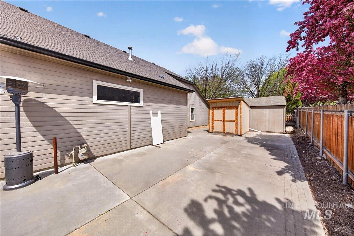 2180 E Dworshak Ct, Meridian, Idaho 83642, 4 Bedrooms, 2.5 Bathrooms, Residential For Sale, Price $635,000, 98982504