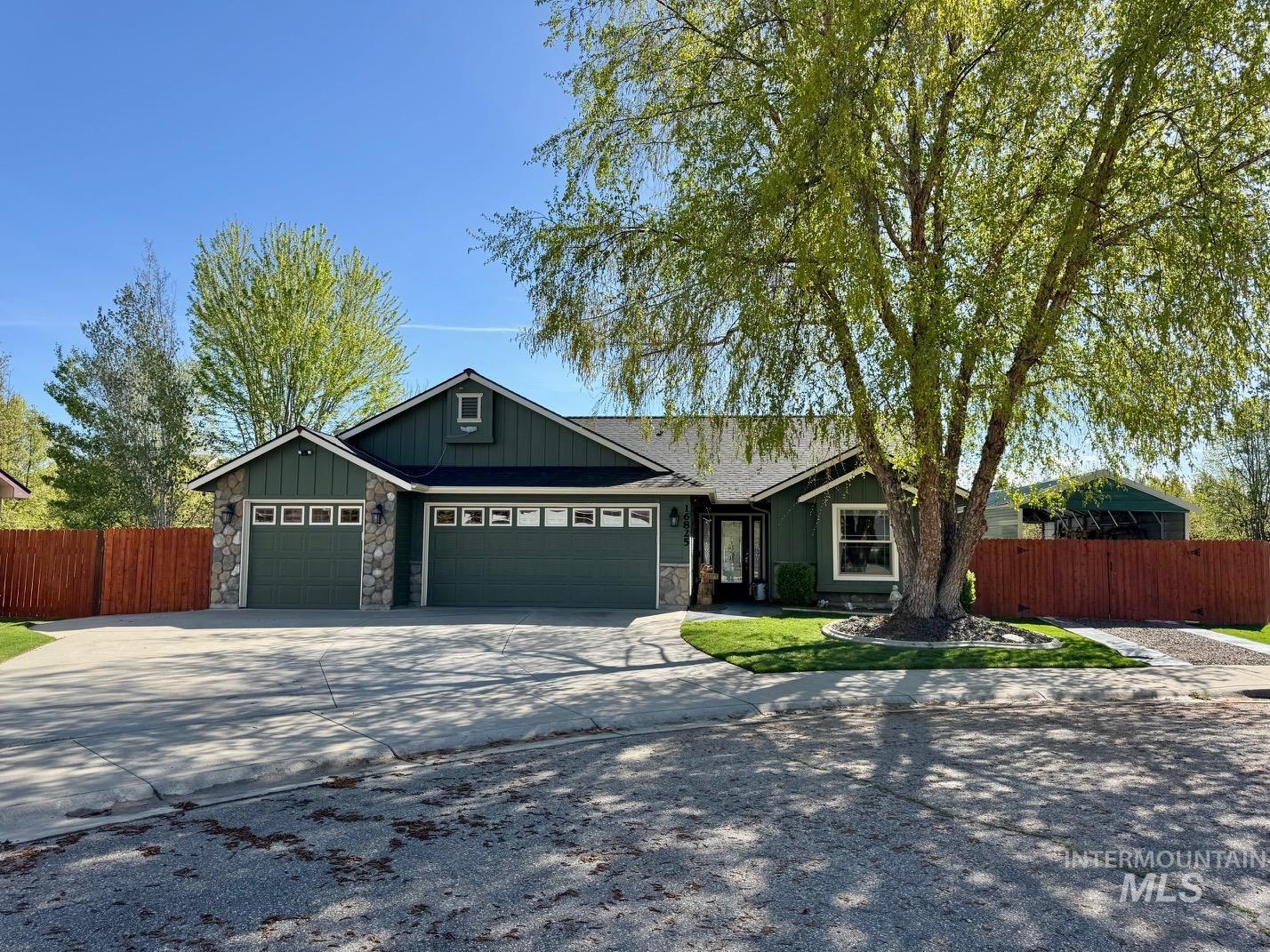 16825 N Darmady, Nampa, Idaho 83687, 3 Bedrooms, 2 Bathrooms, Residential For Sale, Price $424,900, 98982505