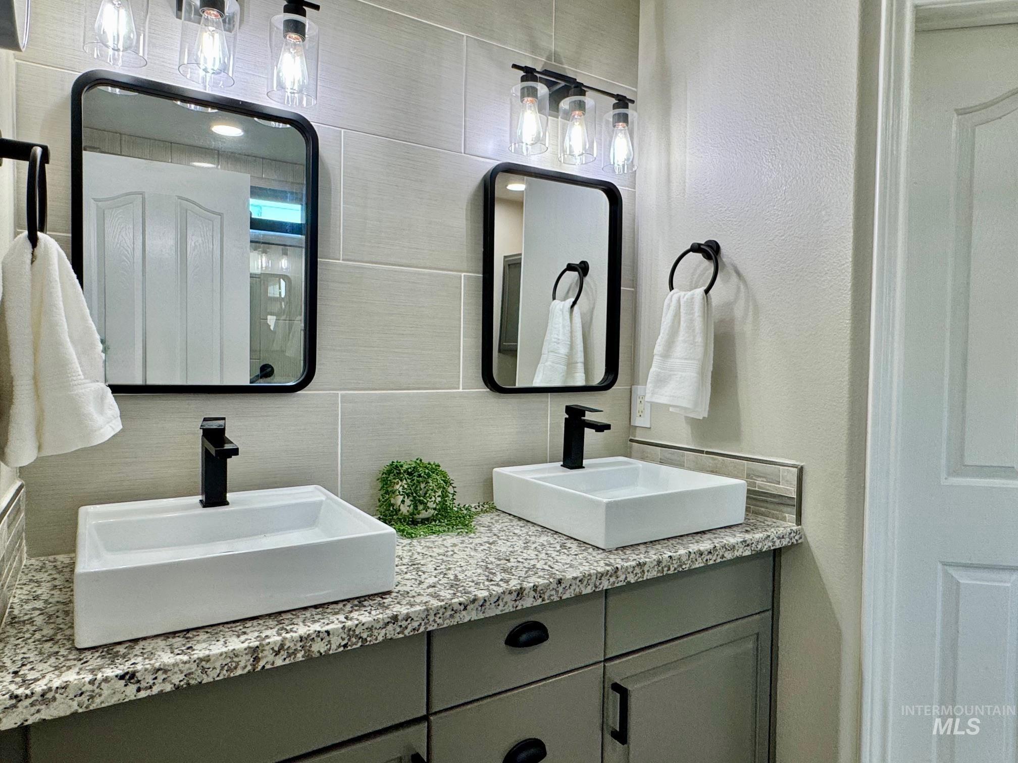 16825 N Darmady, Nampa, Idaho 83687, 3 Bedrooms, 2 Bathrooms, Residential For Sale, Price $424,900, 98982505