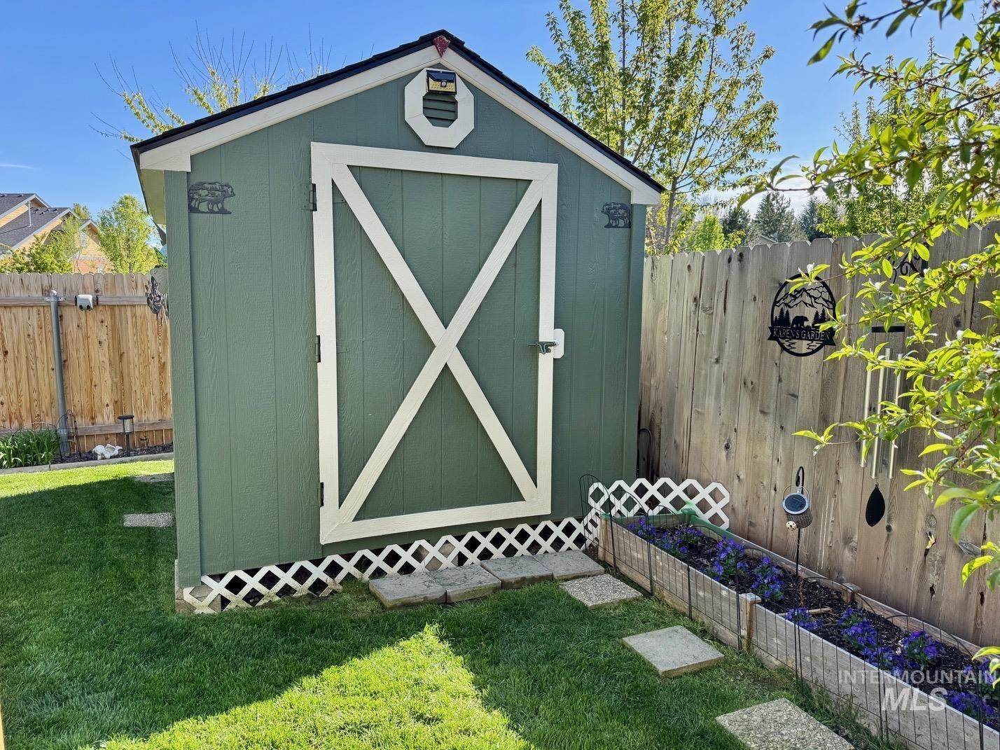 16825 N Darmady, Nampa, Idaho 83687, 3 Bedrooms, 2 Bathrooms, Residential For Sale, Price $424,900, 98982505