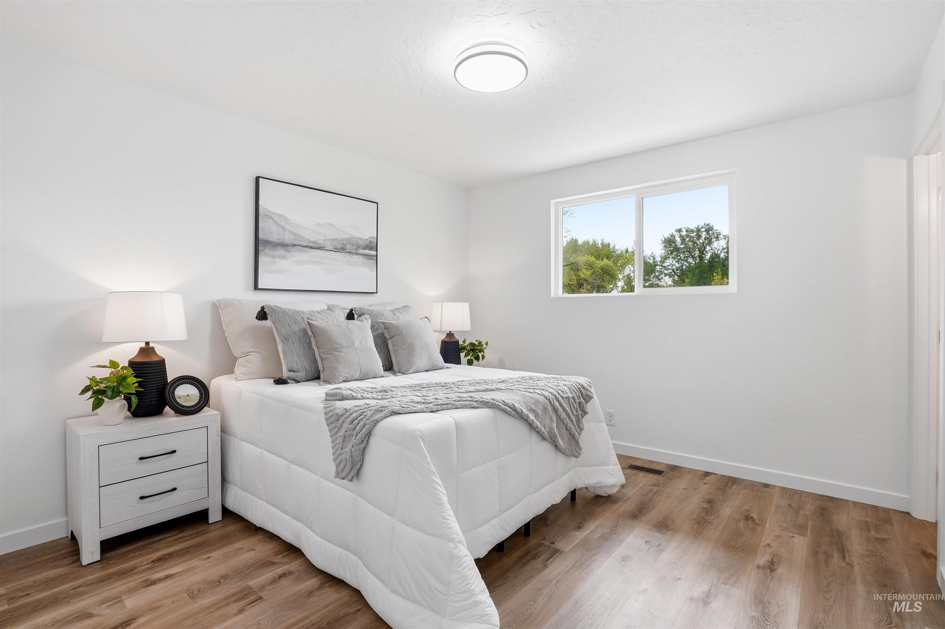 9225 W Landmark St, Boise, Idaho 83704, 3 Bedrooms, 2 Bathrooms, Residential For Sale, Price $455,000, 98982506