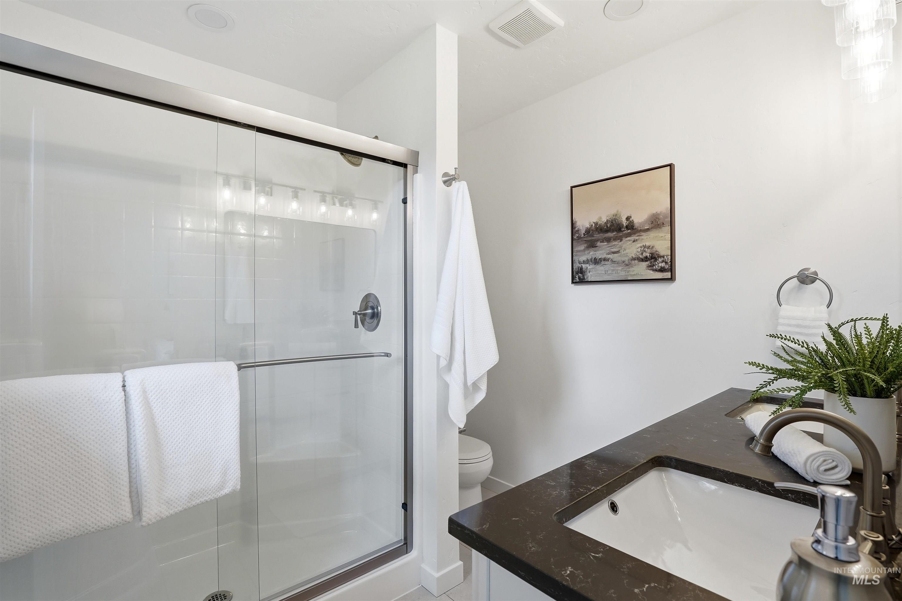 9225 W Landmark St, Boise, Idaho 83704, 3 Bedrooms, 2 Bathrooms, Residential For Sale, Price $455,000, 98982506