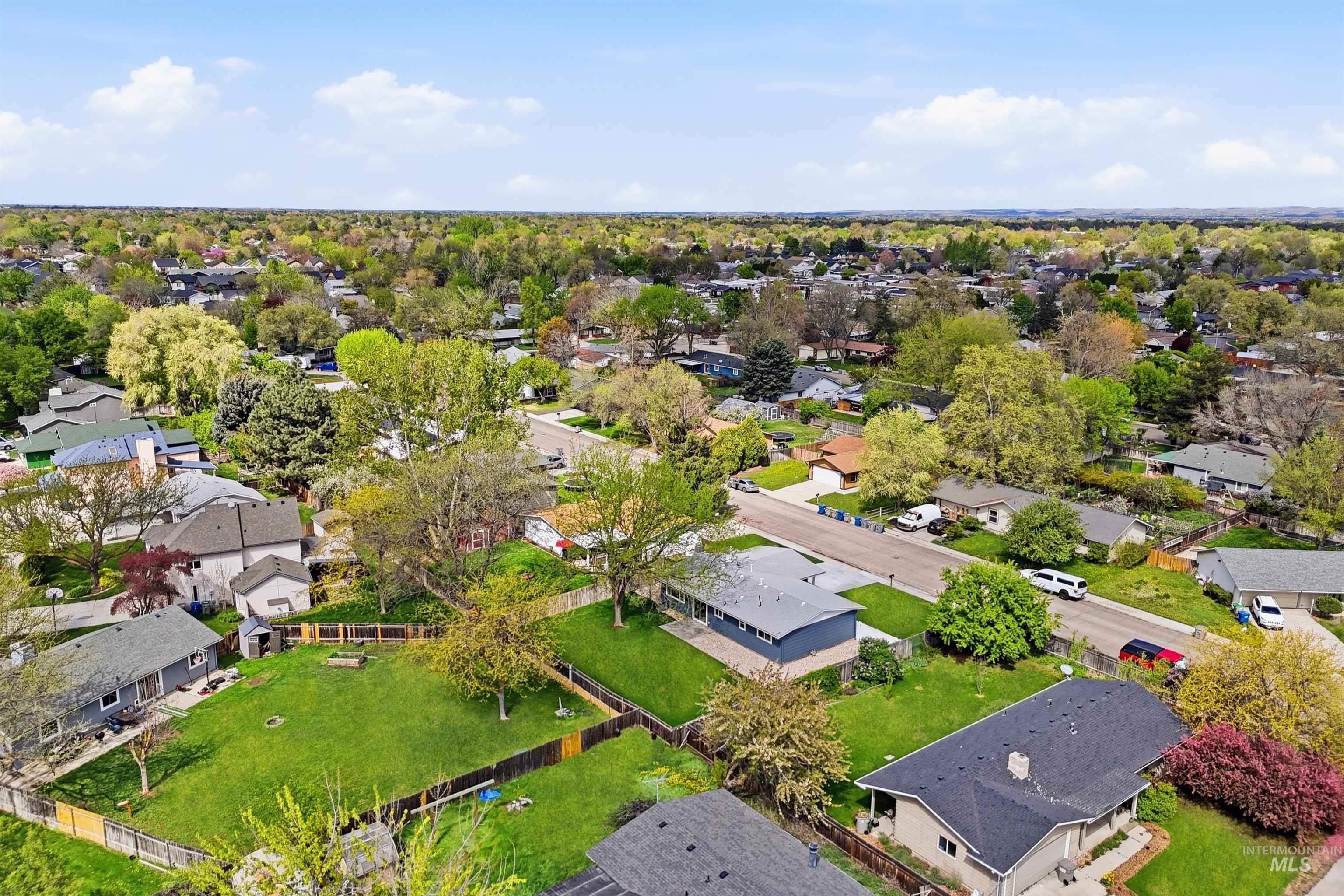 9225 W Landmark St, Boise, Idaho 83704, 3 Bedrooms, 2 Bathrooms, Residential For Sale, Price $455,000, 98982506