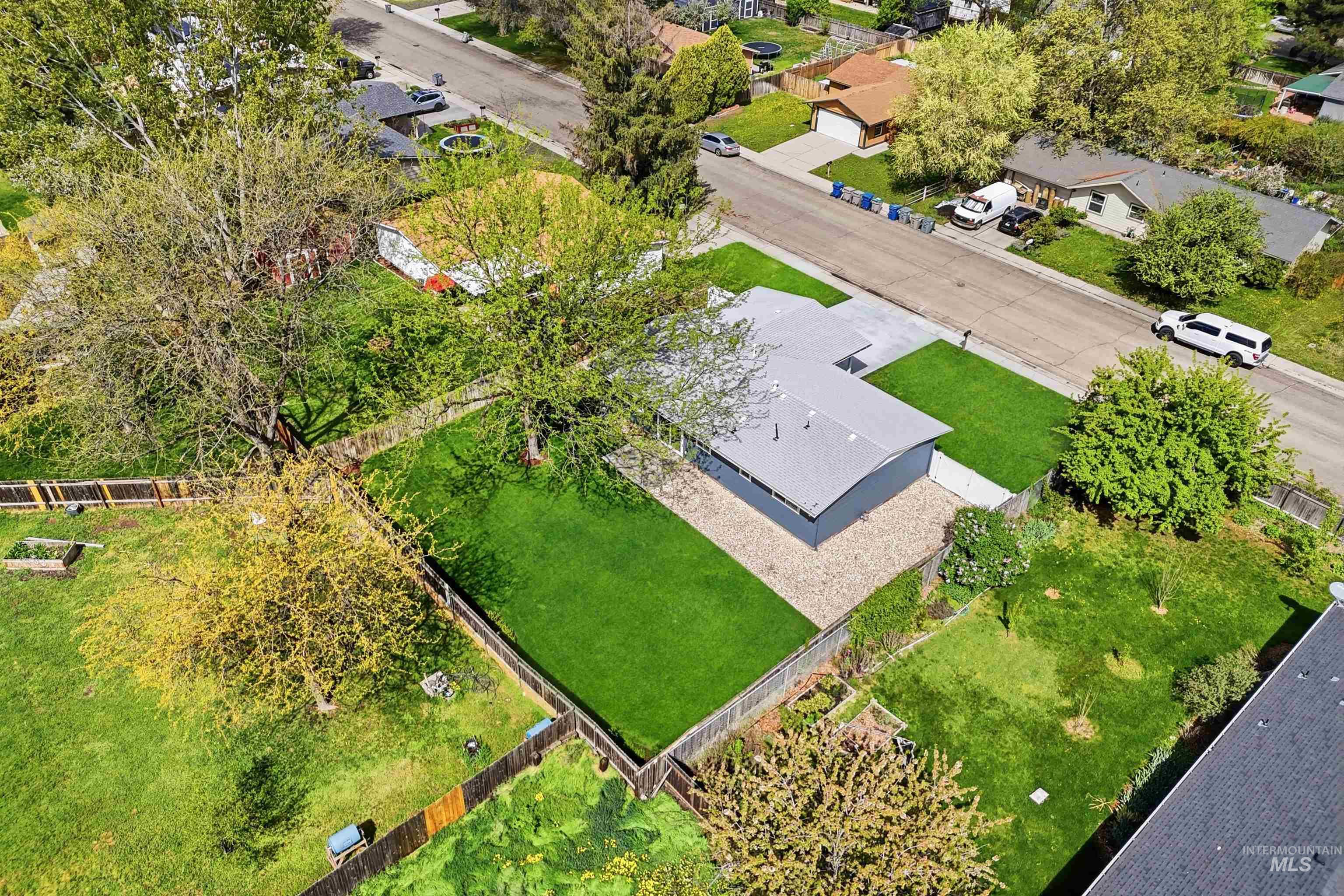 9225 W Landmark St, Boise, Idaho 83704, 3 Bedrooms, 2 Bathrooms, Residential For Sale, Price $455,000, 98982506