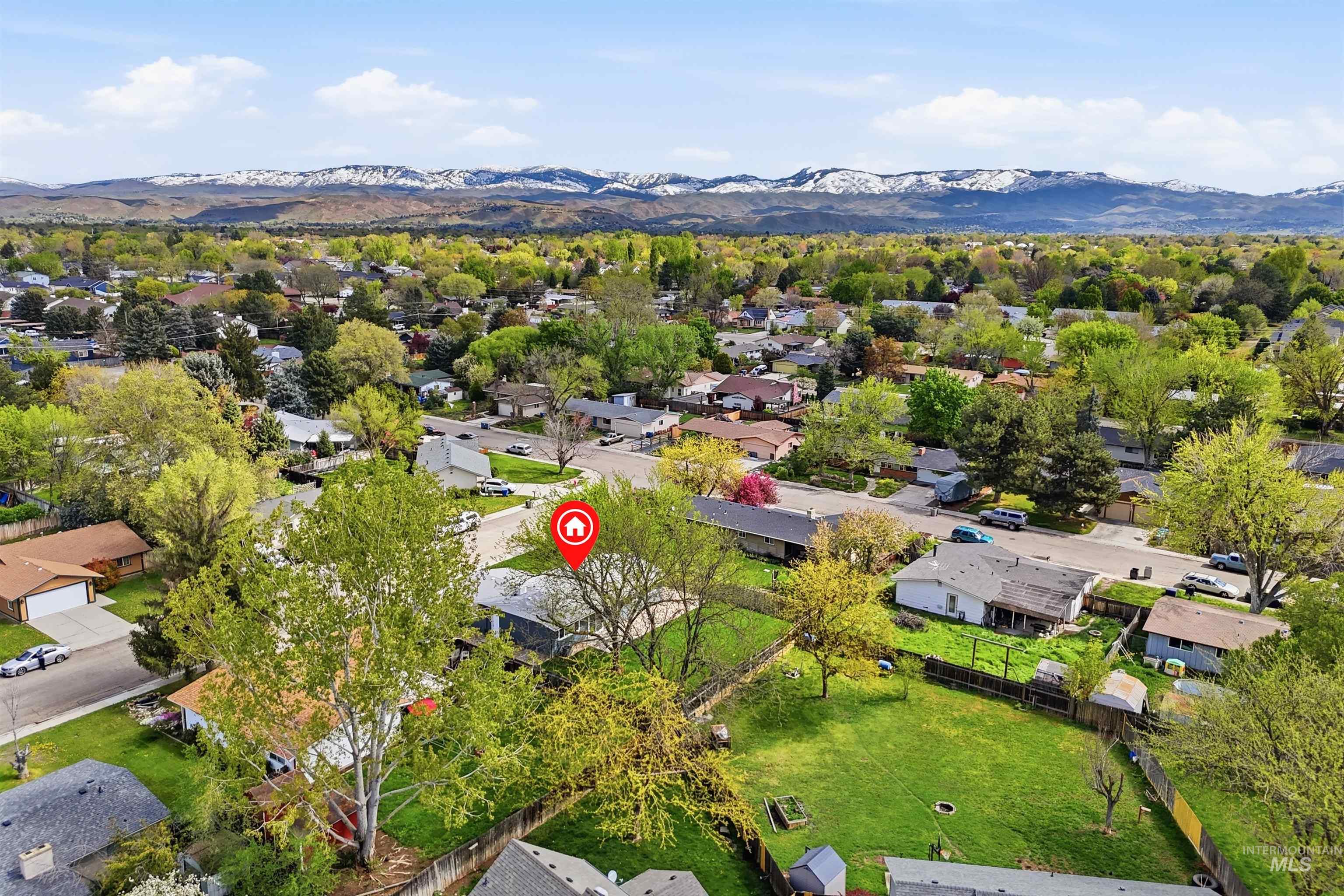 9225 W Landmark St, Boise, Idaho 83704, 3 Bedrooms, 2 Bathrooms, Residential For Sale, Price $455,000, 98982506