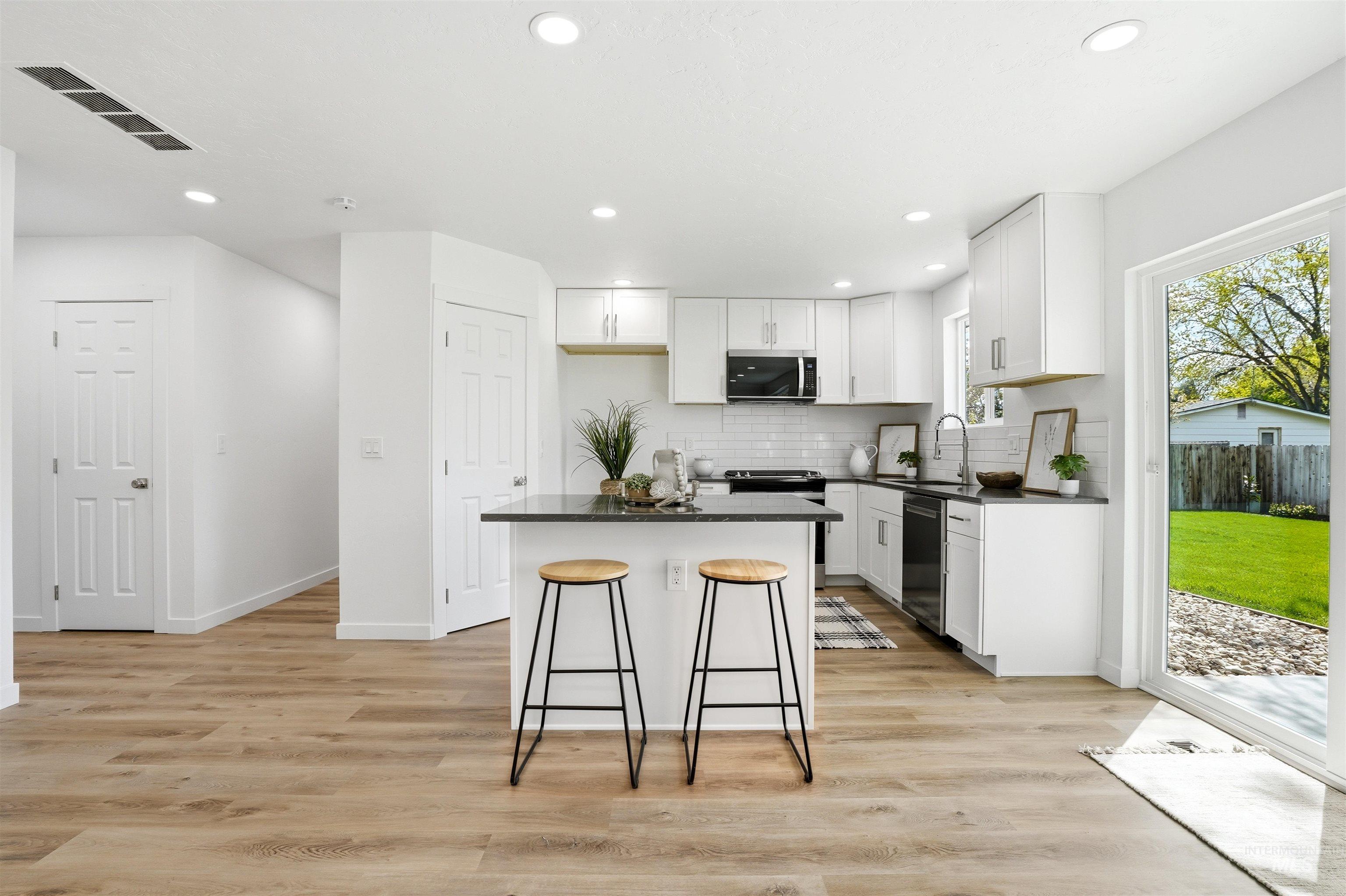 9225 W Landmark St, Boise, Idaho 83704, 3 Bedrooms, 2 Bathrooms, Residential For Sale, Price $455,000, 98982506