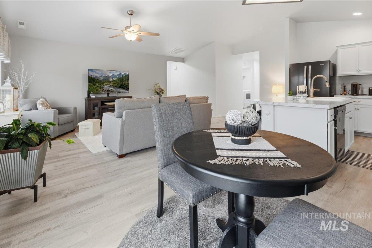 19511 Commonwealth Ave, Caldwell, Idaho 83605, 3 Bedrooms, 2 Bathrooms, Residential For Sale, Price $400,000, 98982507