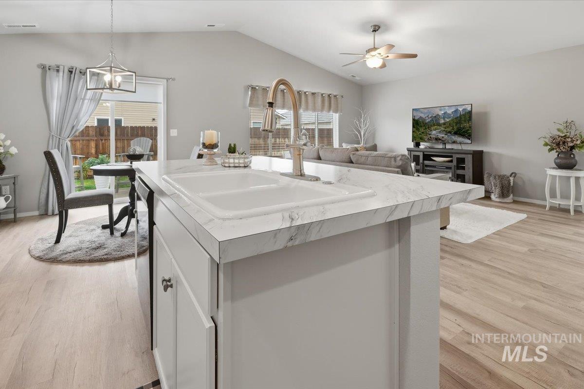 19511 Commonwealth Ave, Caldwell, Idaho 83605, 3 Bedrooms, 2 Bathrooms, Residential For Sale, Price $400,000, 98982507